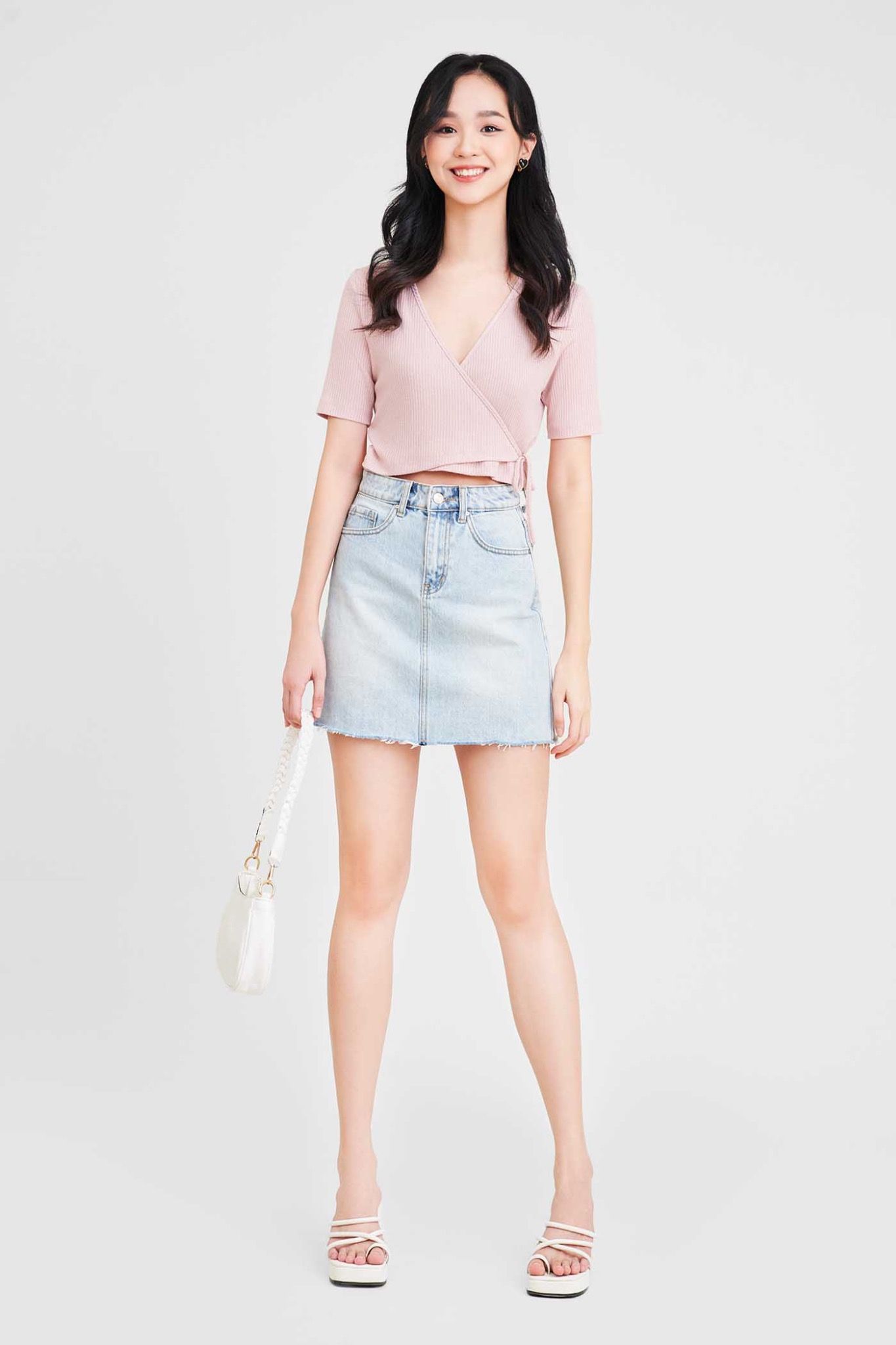  Áo thun crop wrap cột dây nơ 