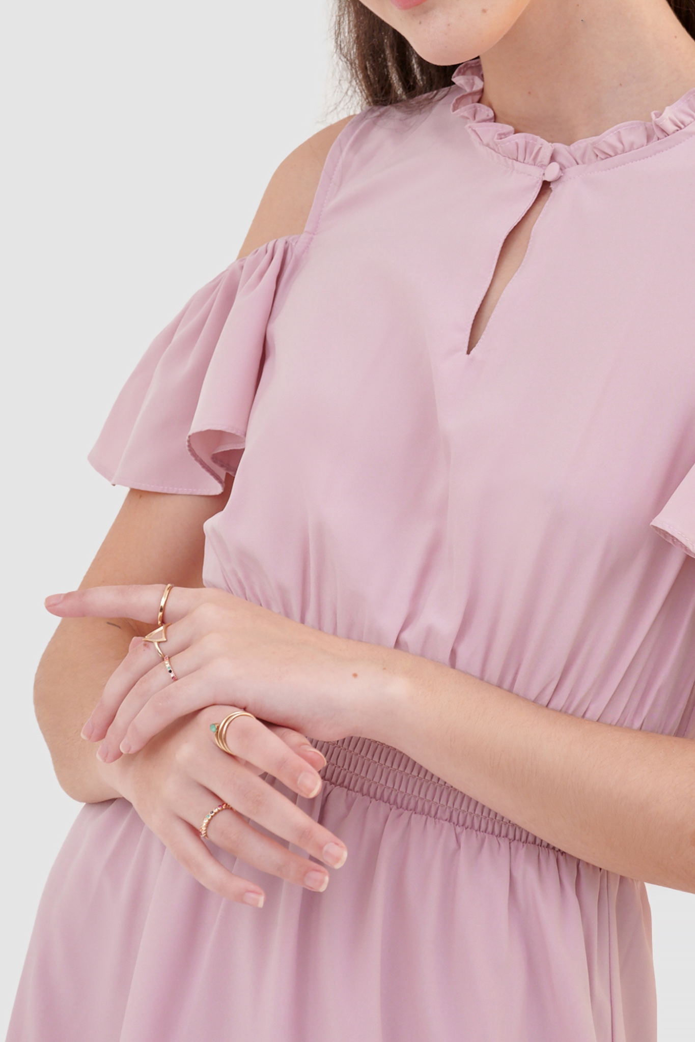 Đầm cutout vai smocking eo