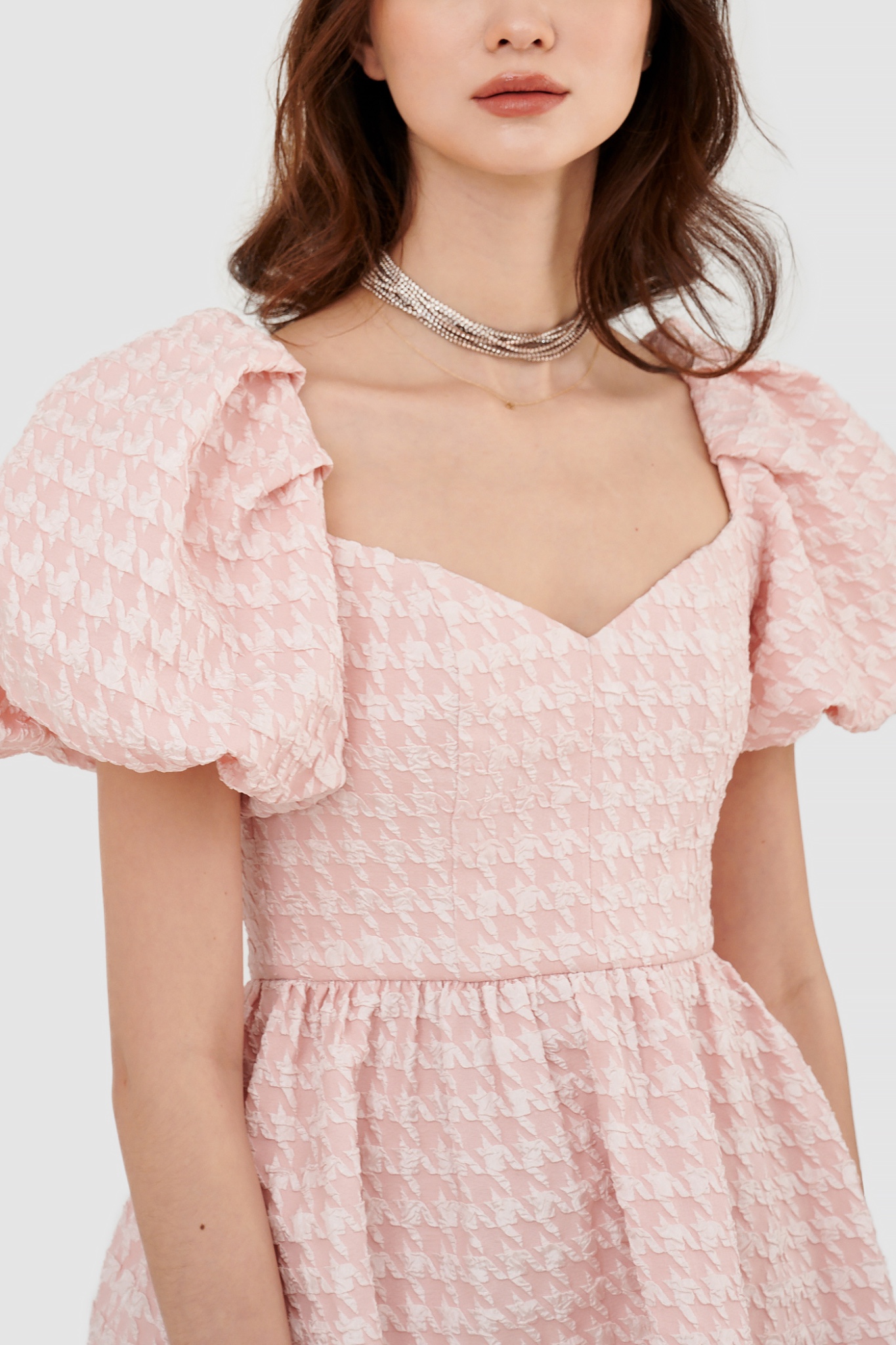Đầm tay phồng hoạ tiết houndstooth