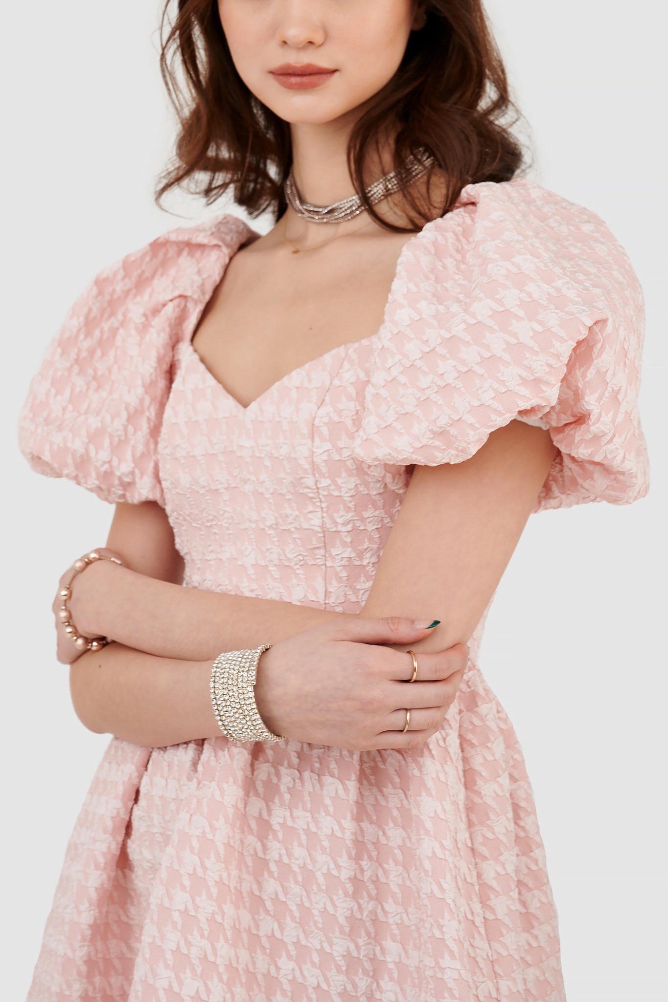 Đầm tay phồng hoạ tiết houndstooth