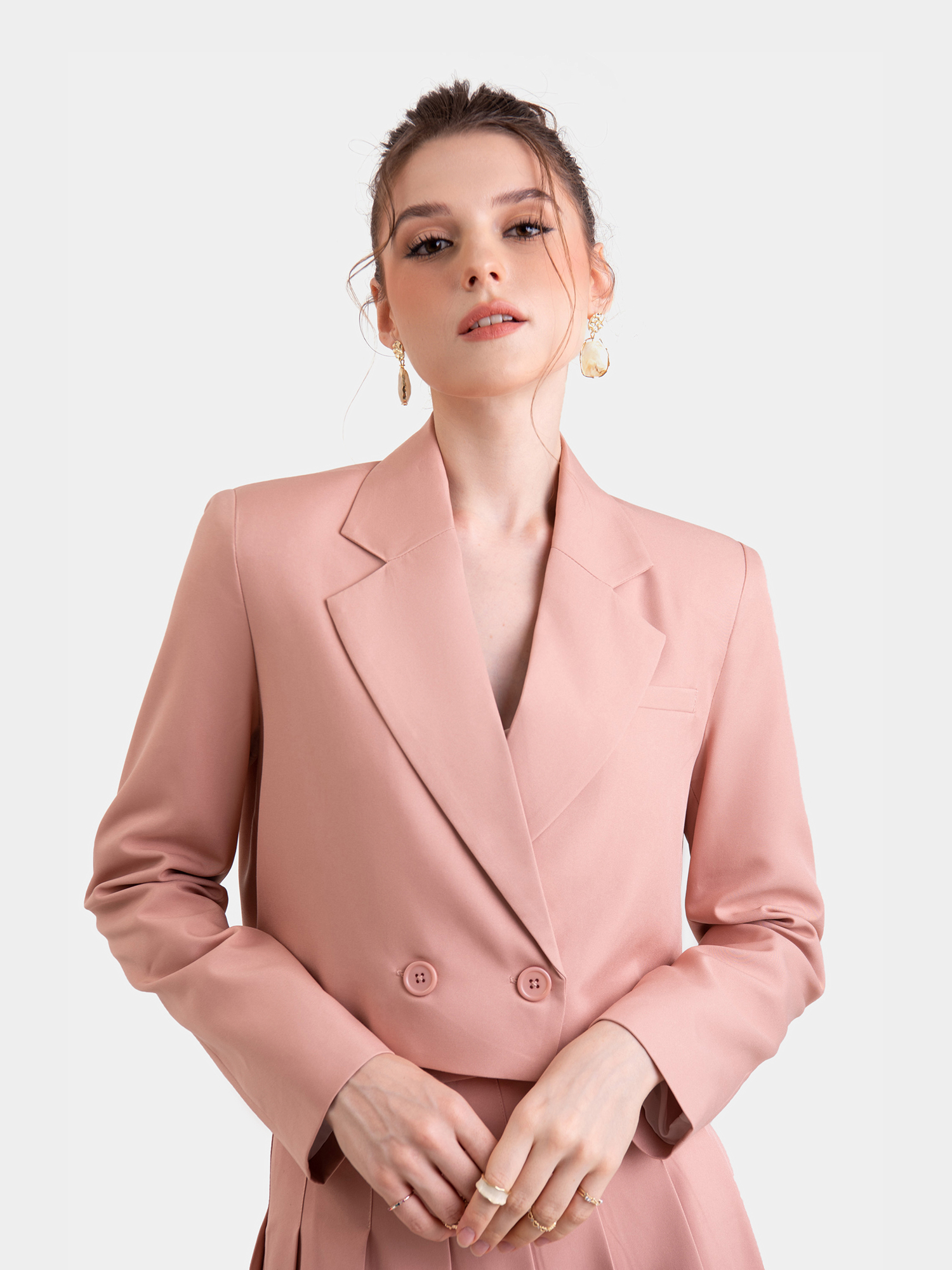 Áo cropped blazer tay dài cài nút