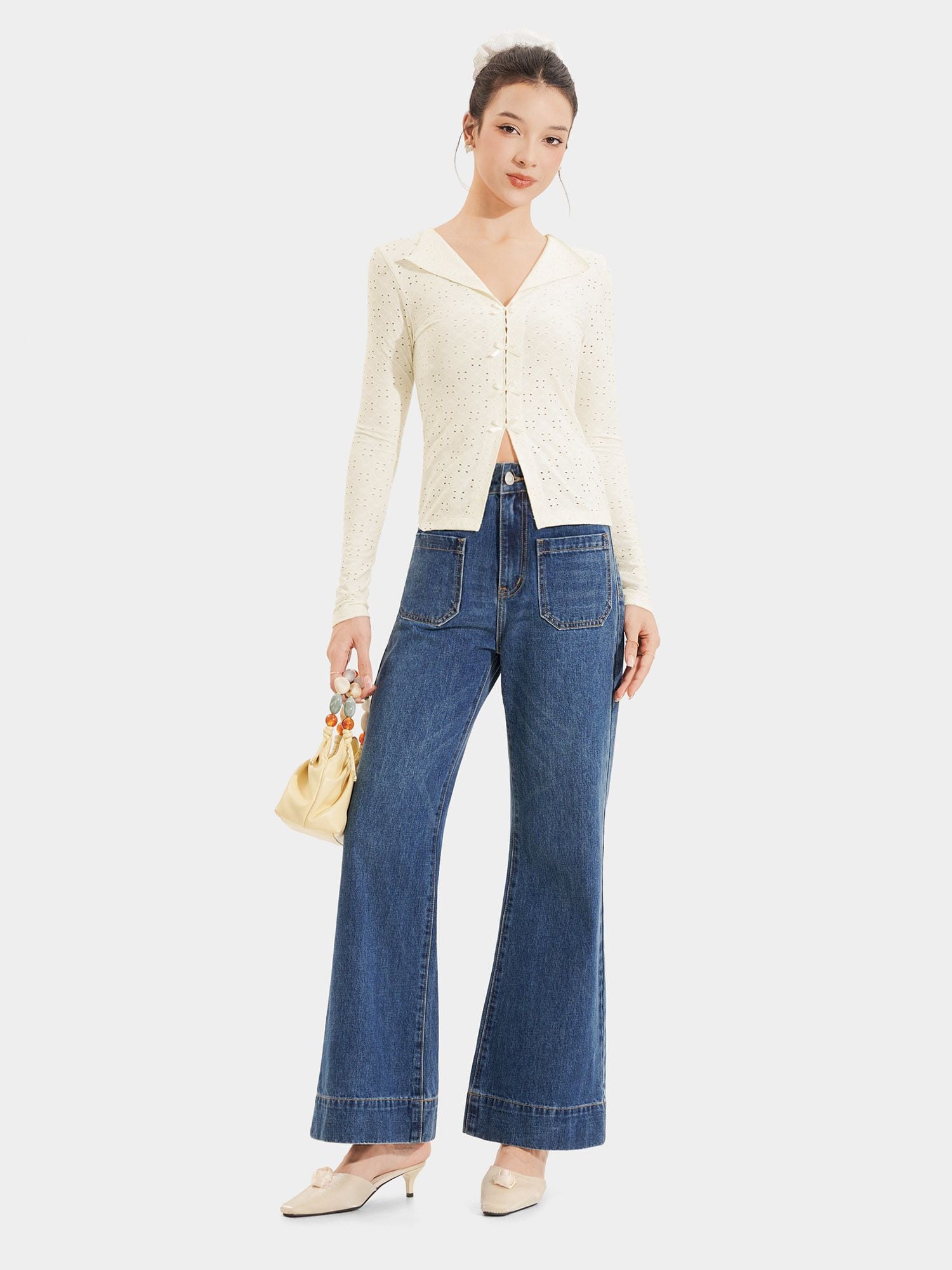  Áo thun thêu tay dài cổ tim đính nơ thân trước 