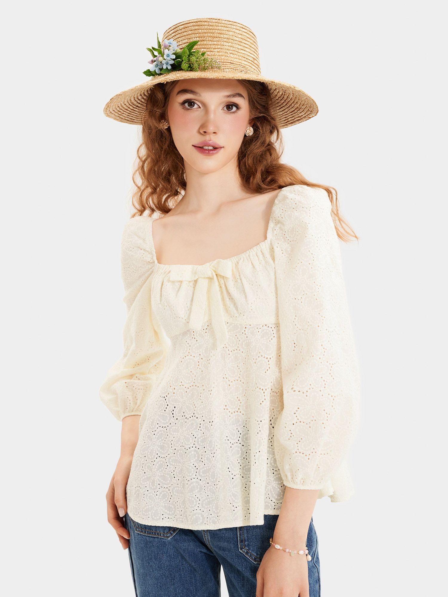  Áo kiểu babydoll thêu hoa tay dài đính nơ ngực 