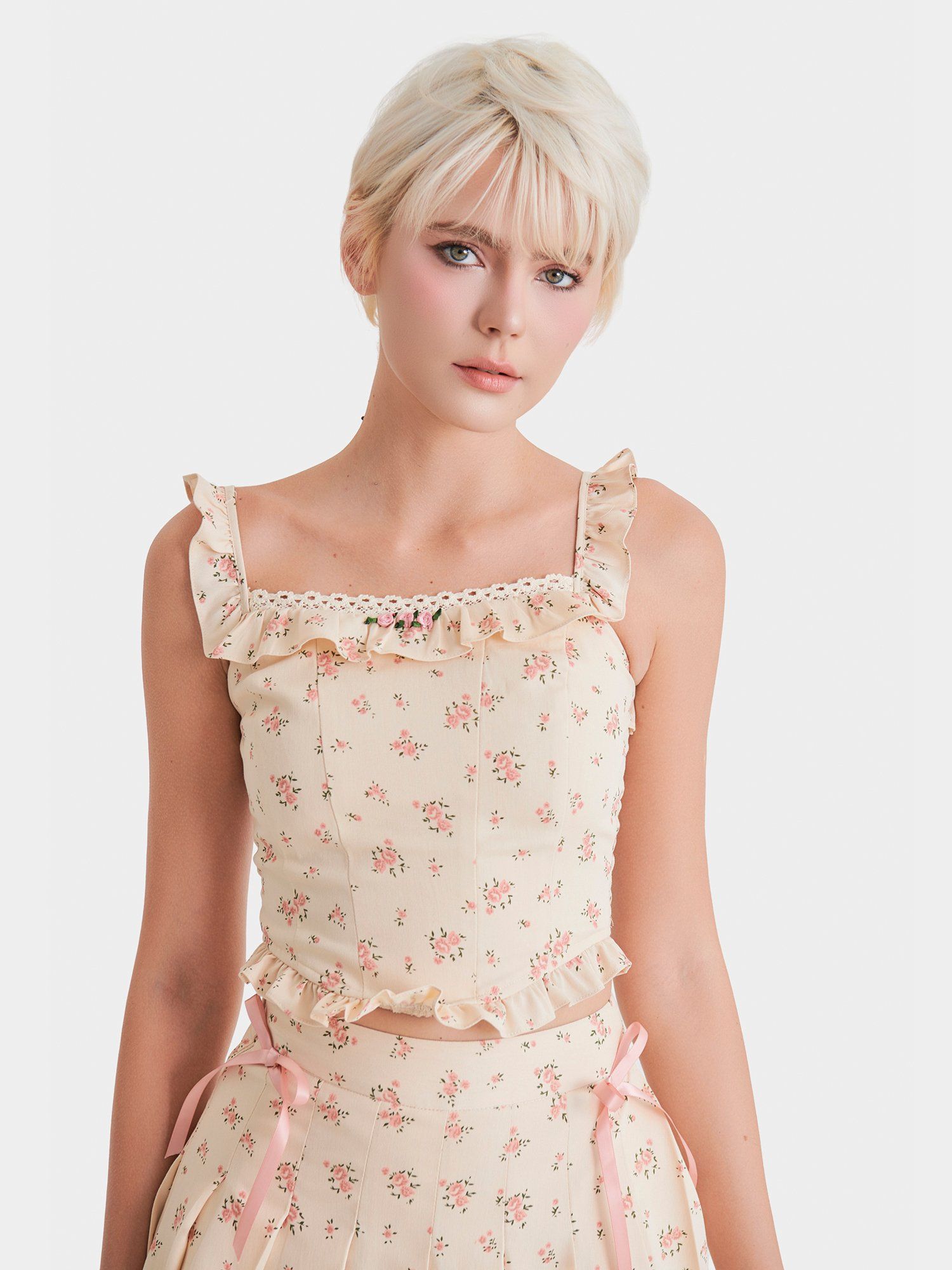  Áo croptop kaki hoa 2 dây phối ren ngực smocking lưng 