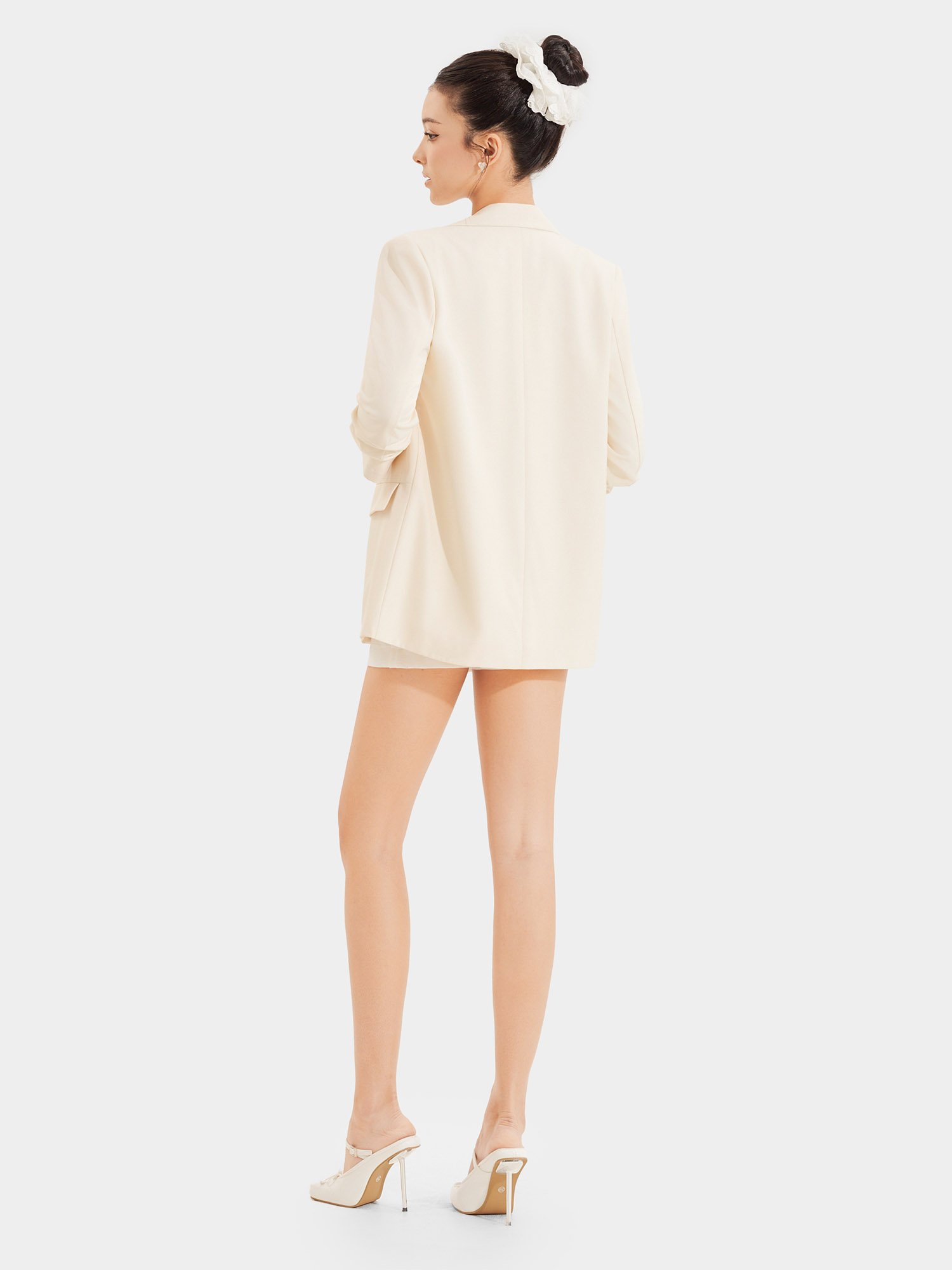 Áo blazer nhún xắn tay cách điệu