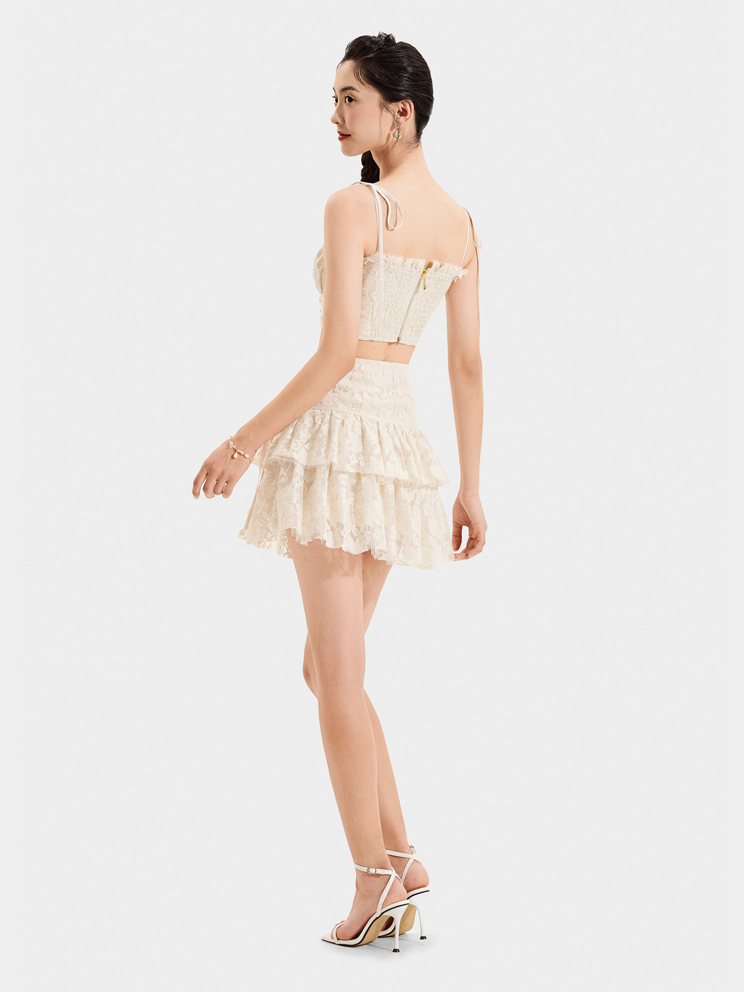 Áo ren 2 dây croptop phối viền đính nơ