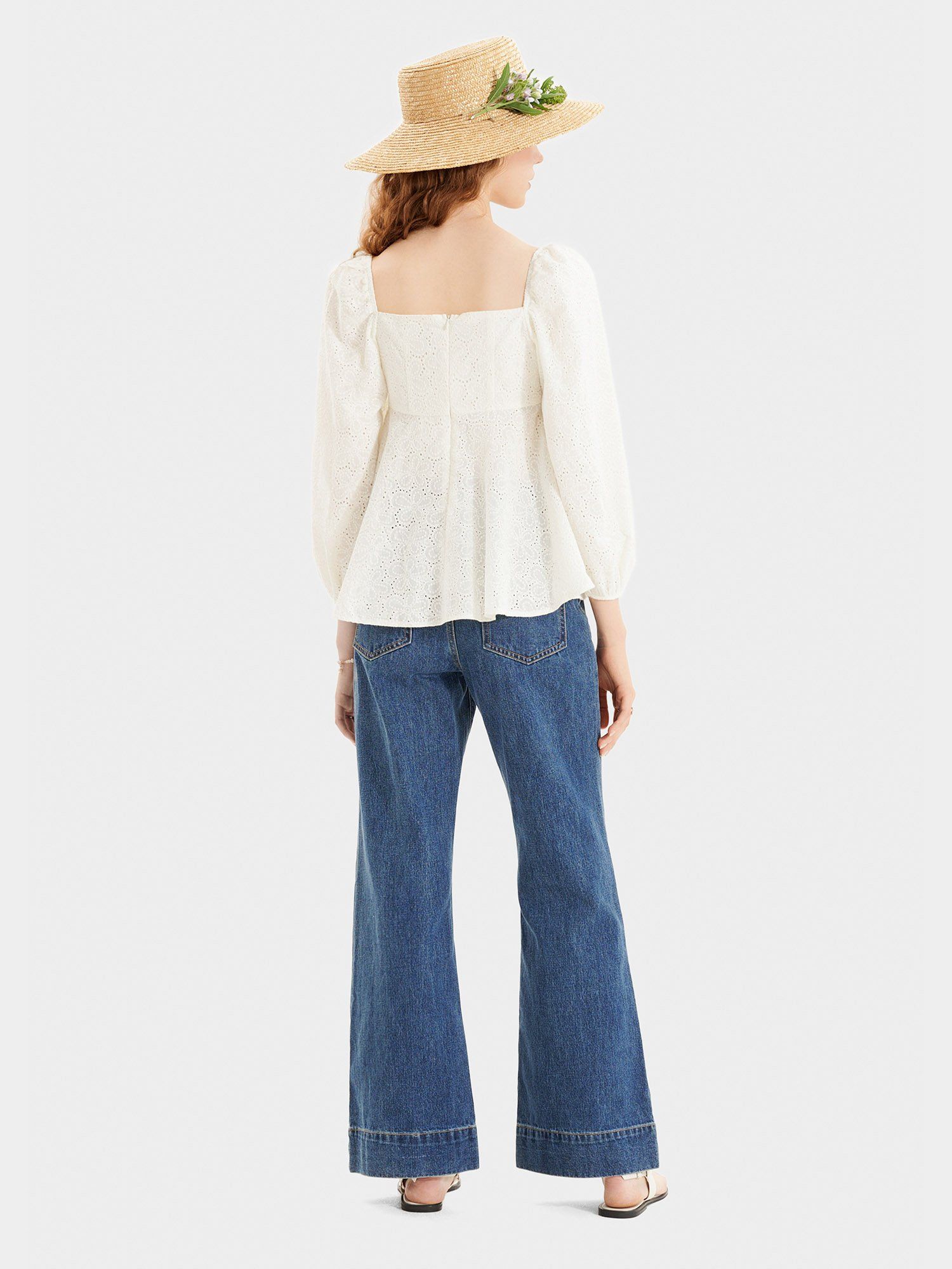  Áo kiểu babydoll thêu hoa tay dài đính nơ ngực 