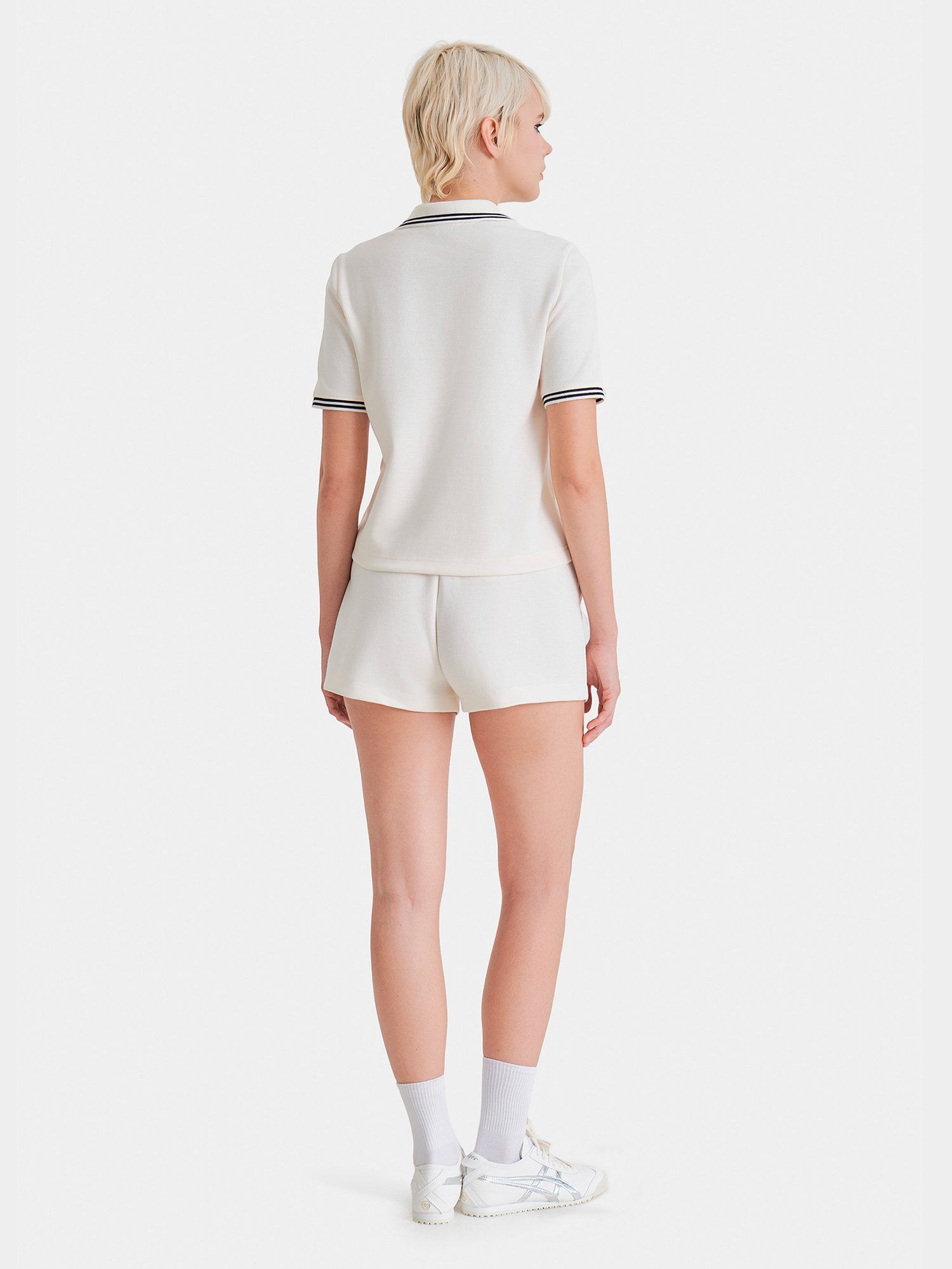  Quần short thun rút dây in chữ 