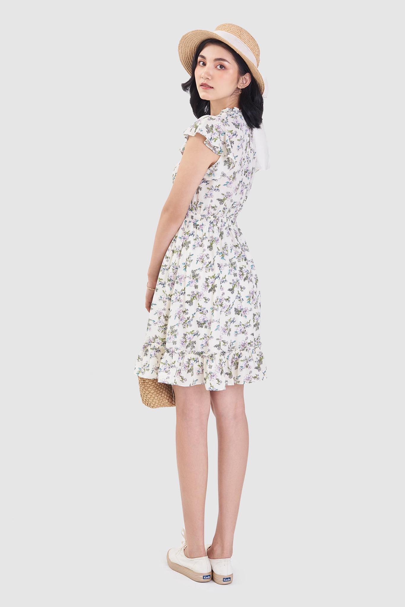 Đầm tay bèo con nhấn smocking eo