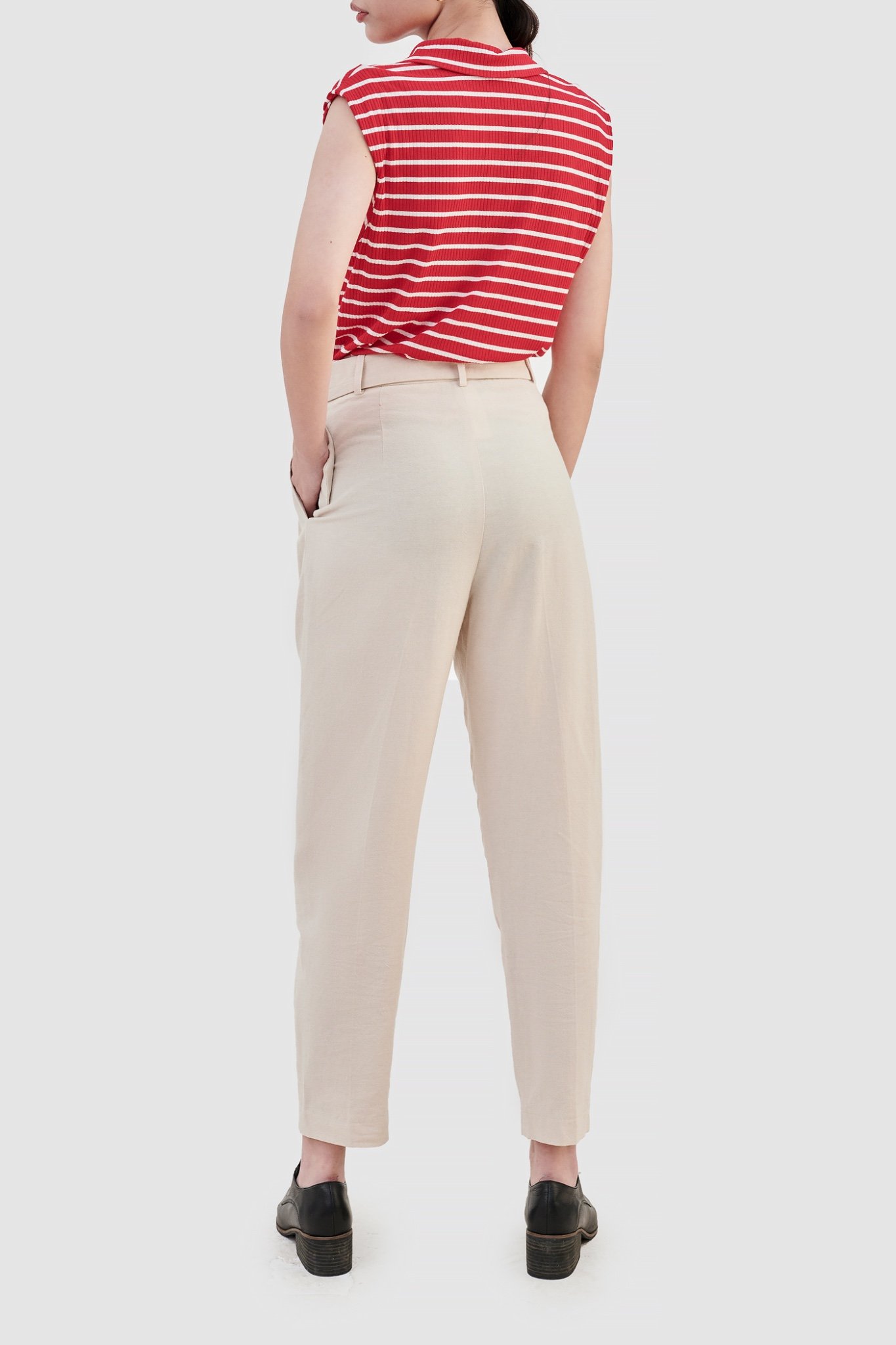 Quần tây form baggy kèm nịt