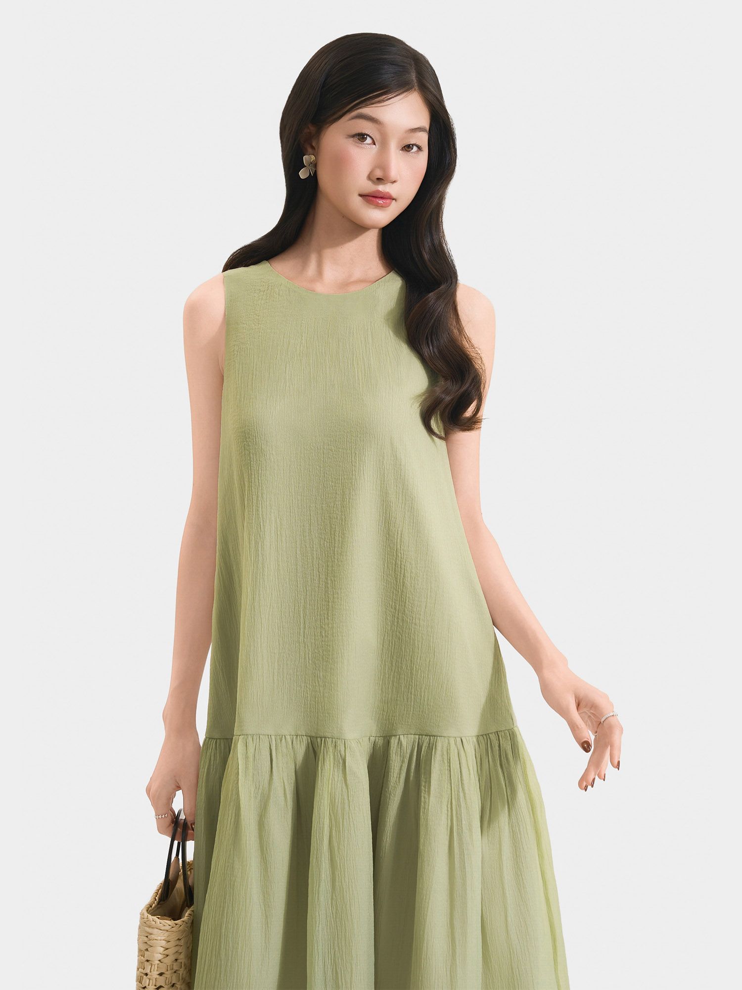  Đầm midi form suông sát nách thắt nơ lưng 