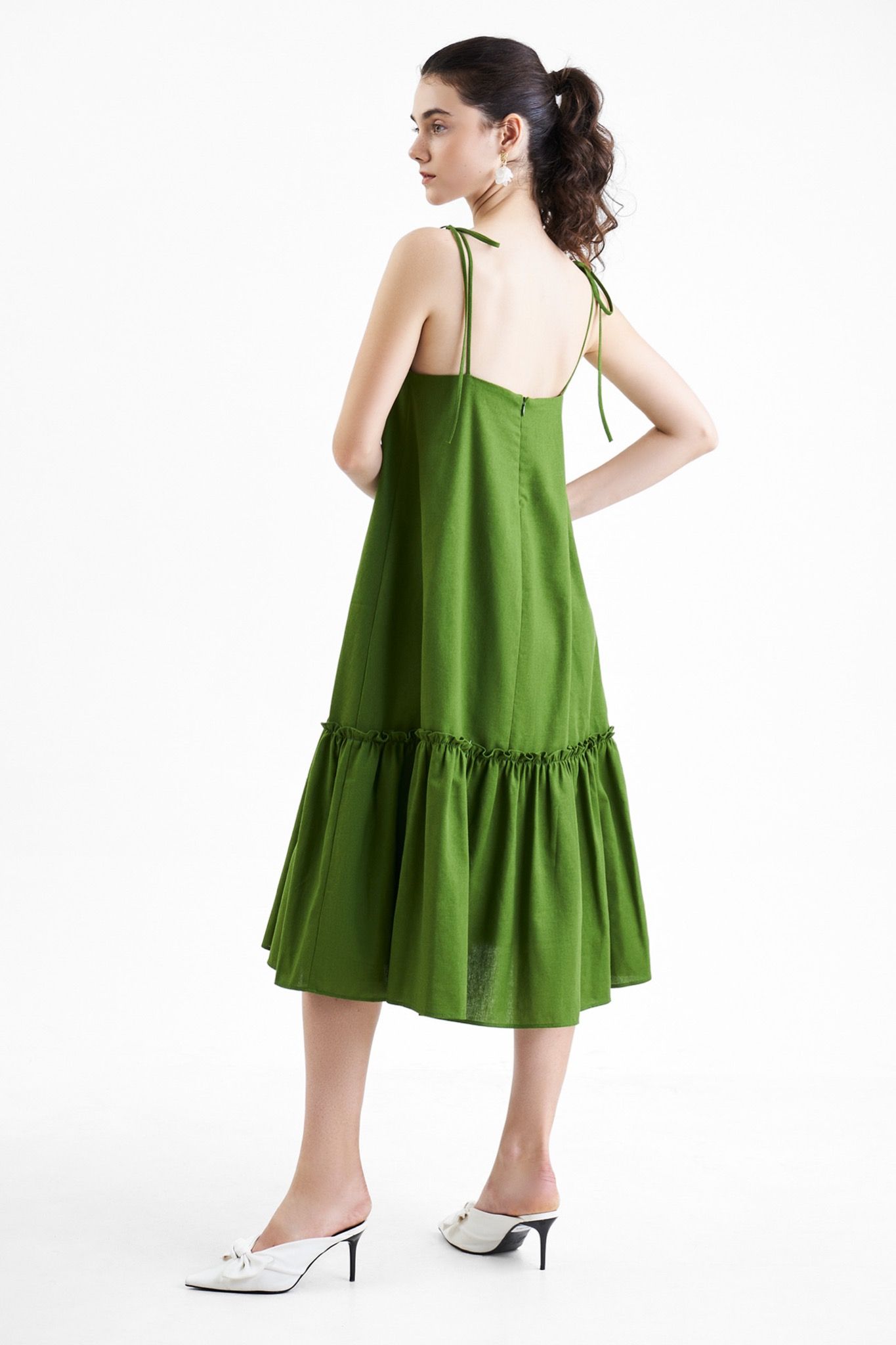  Đầm linen midi 2 dây xẻ V 
