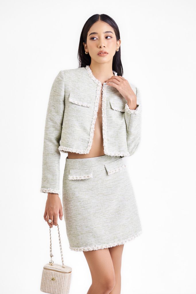 Váy tweed nắp túi phối dây viền đính ngọc trai