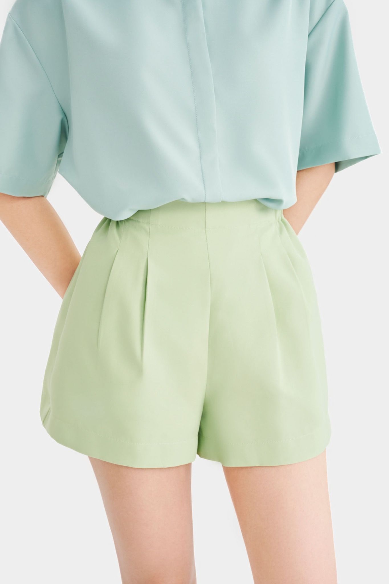  Quần short cơ bản lưng thun 