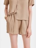  Quần short lưng thun 2 túi dằn li trước 