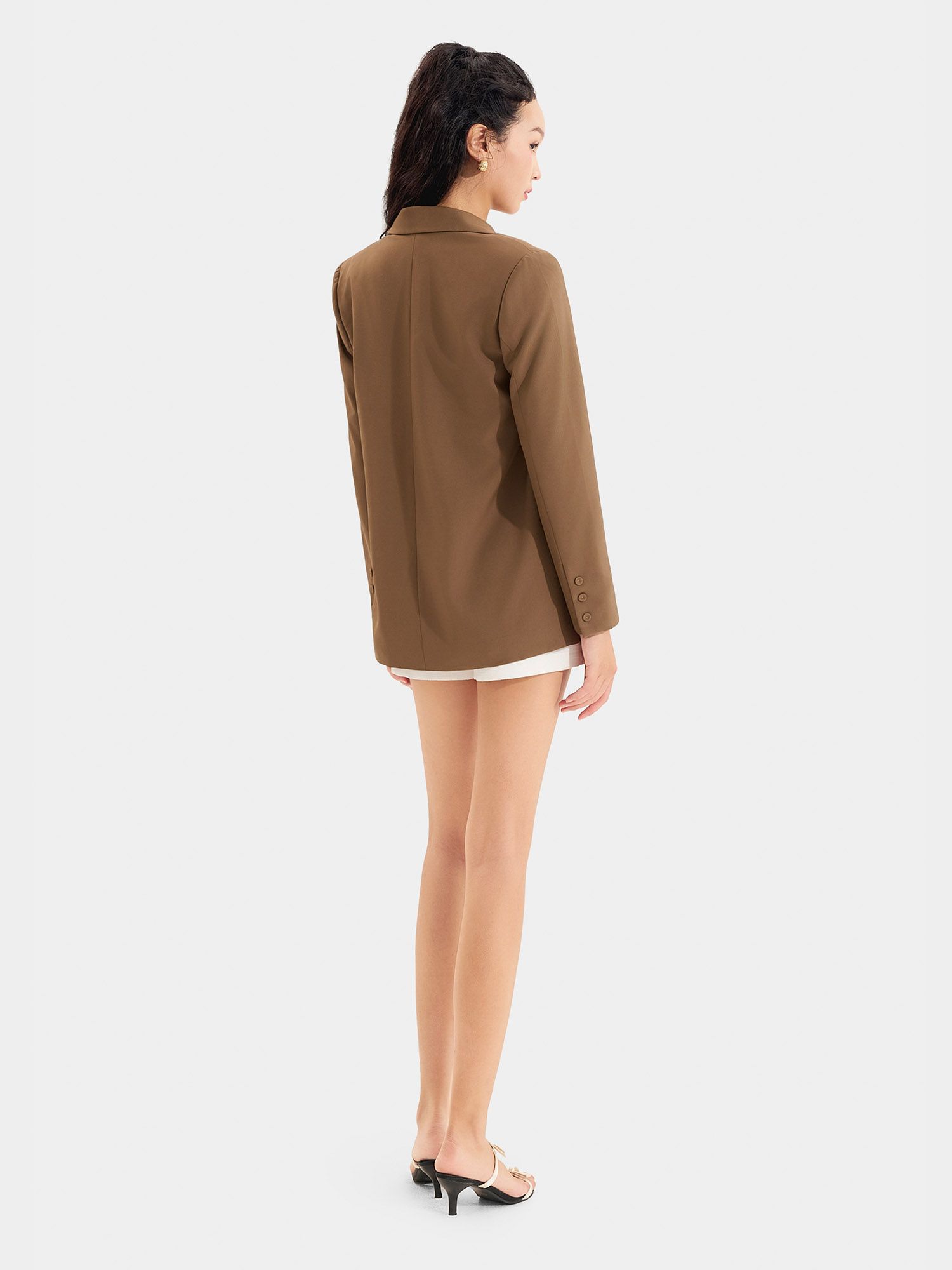  Áo blazer form cơ bản tay dài 2 túi 