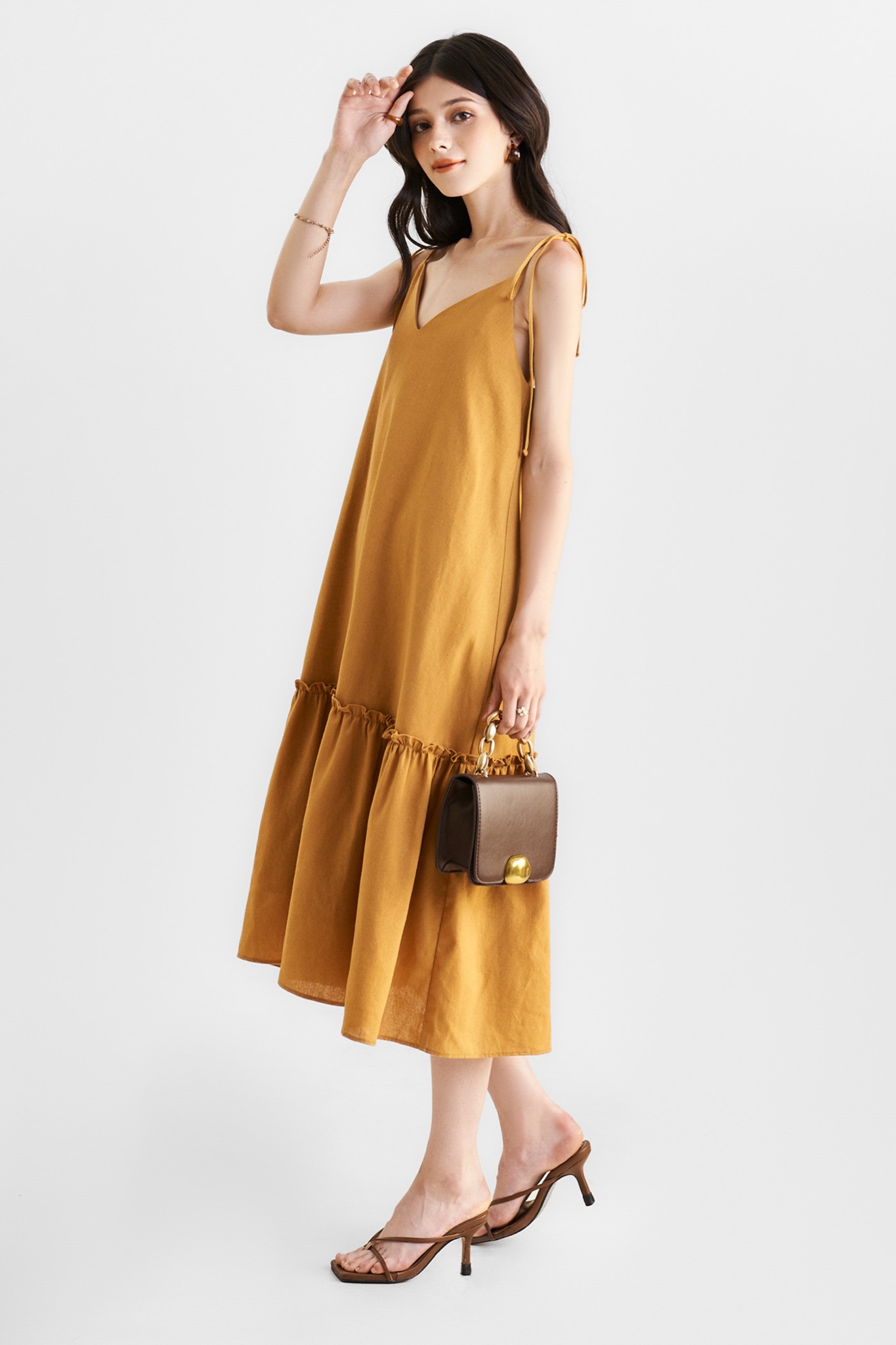 Đầm linen midi 2 dây xẻ V