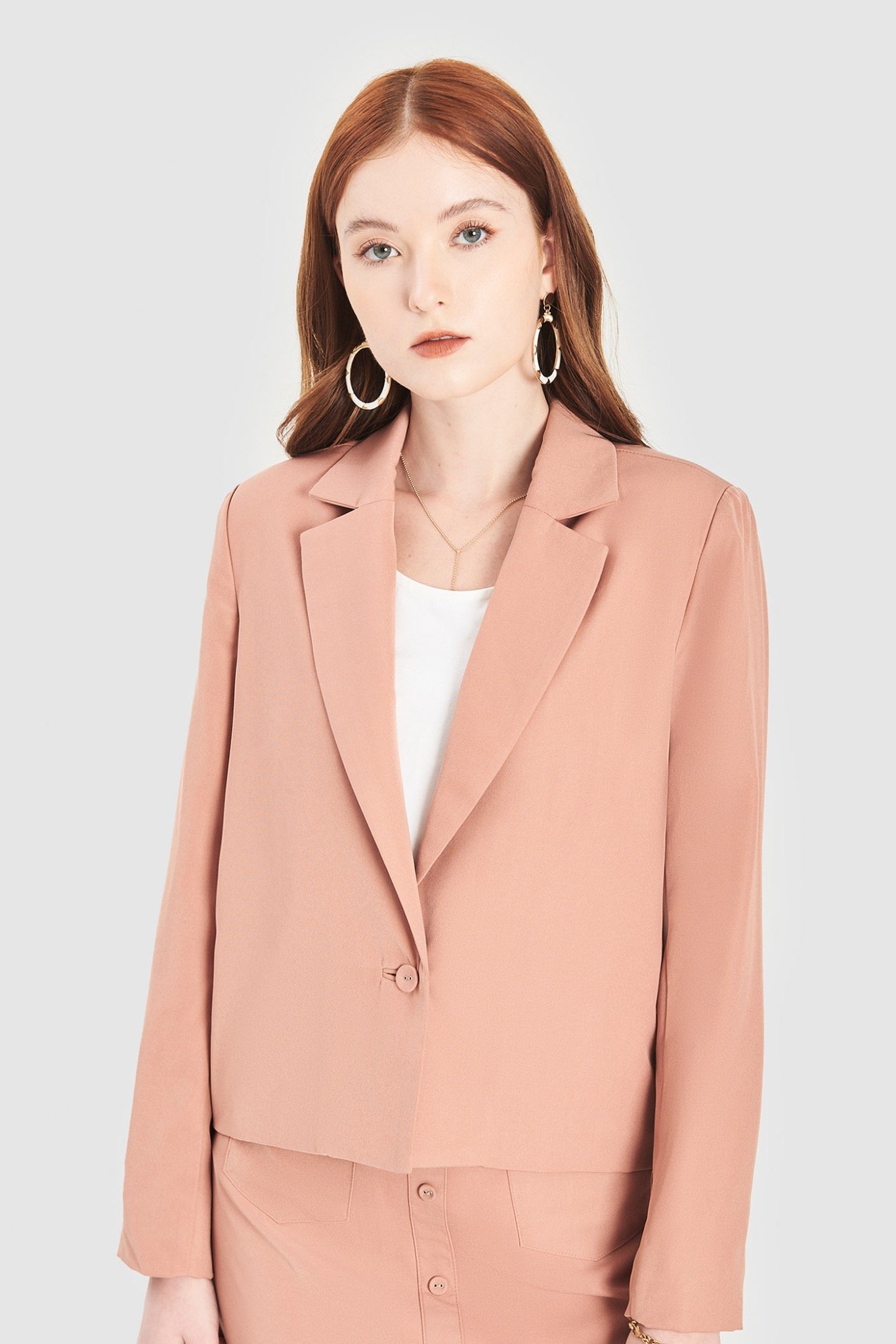 Áo blazer crop cài 1 nút
