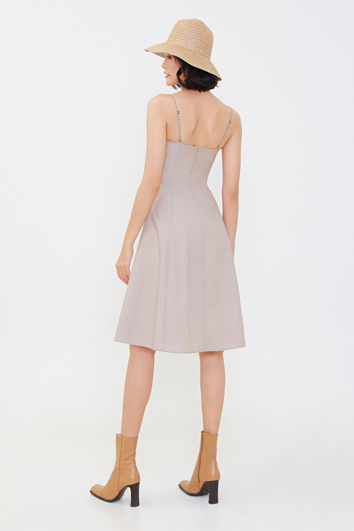 Đầm 2 dây linen mỏng
