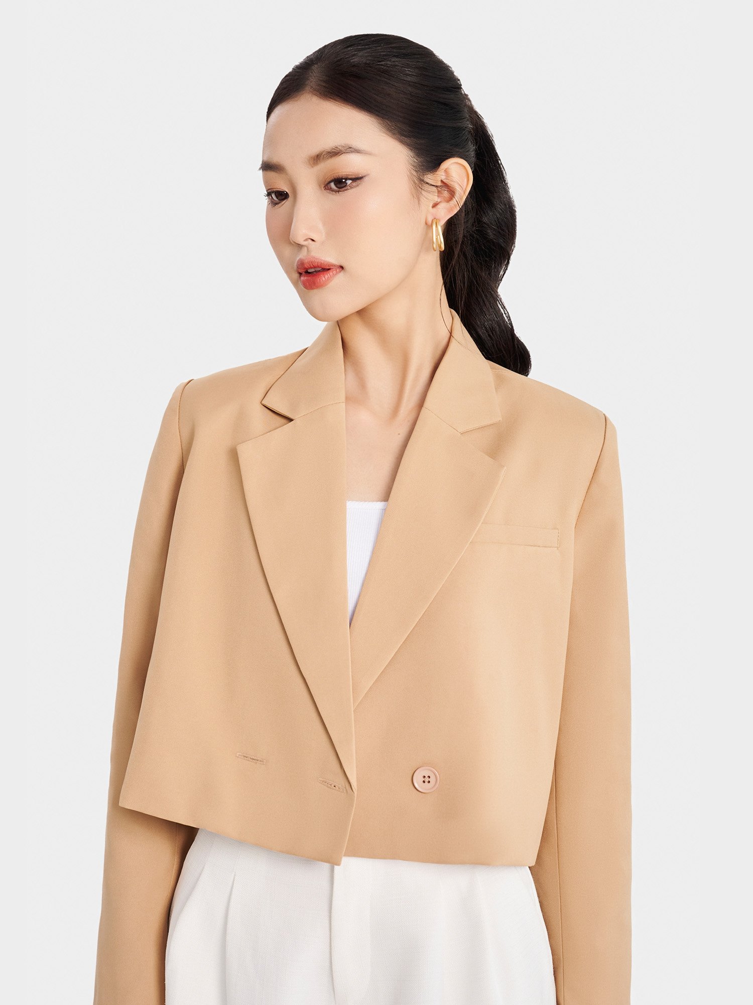 Áo cropped blazer tay dài cài nút