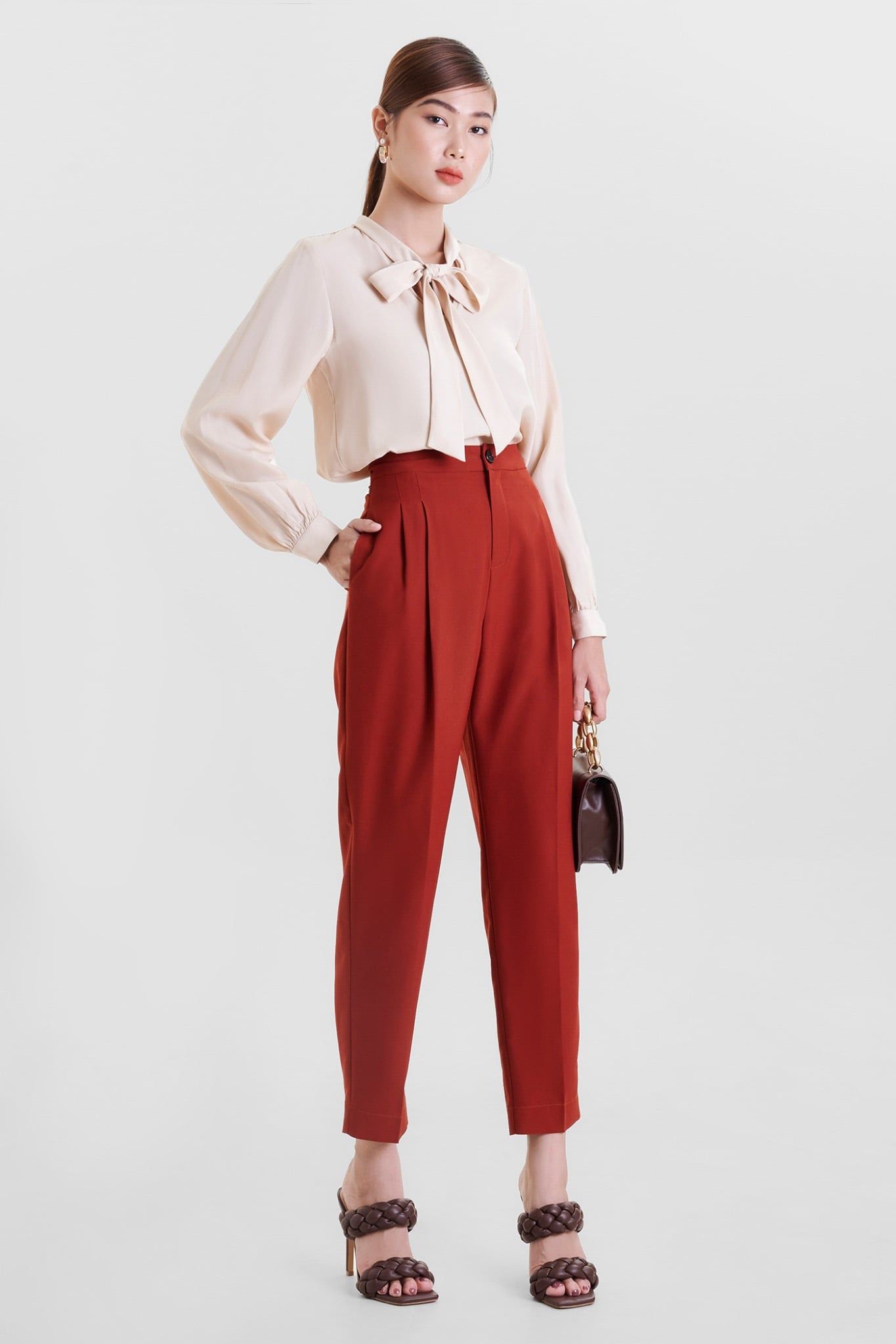  Quần form baggy xếp 4 ly 