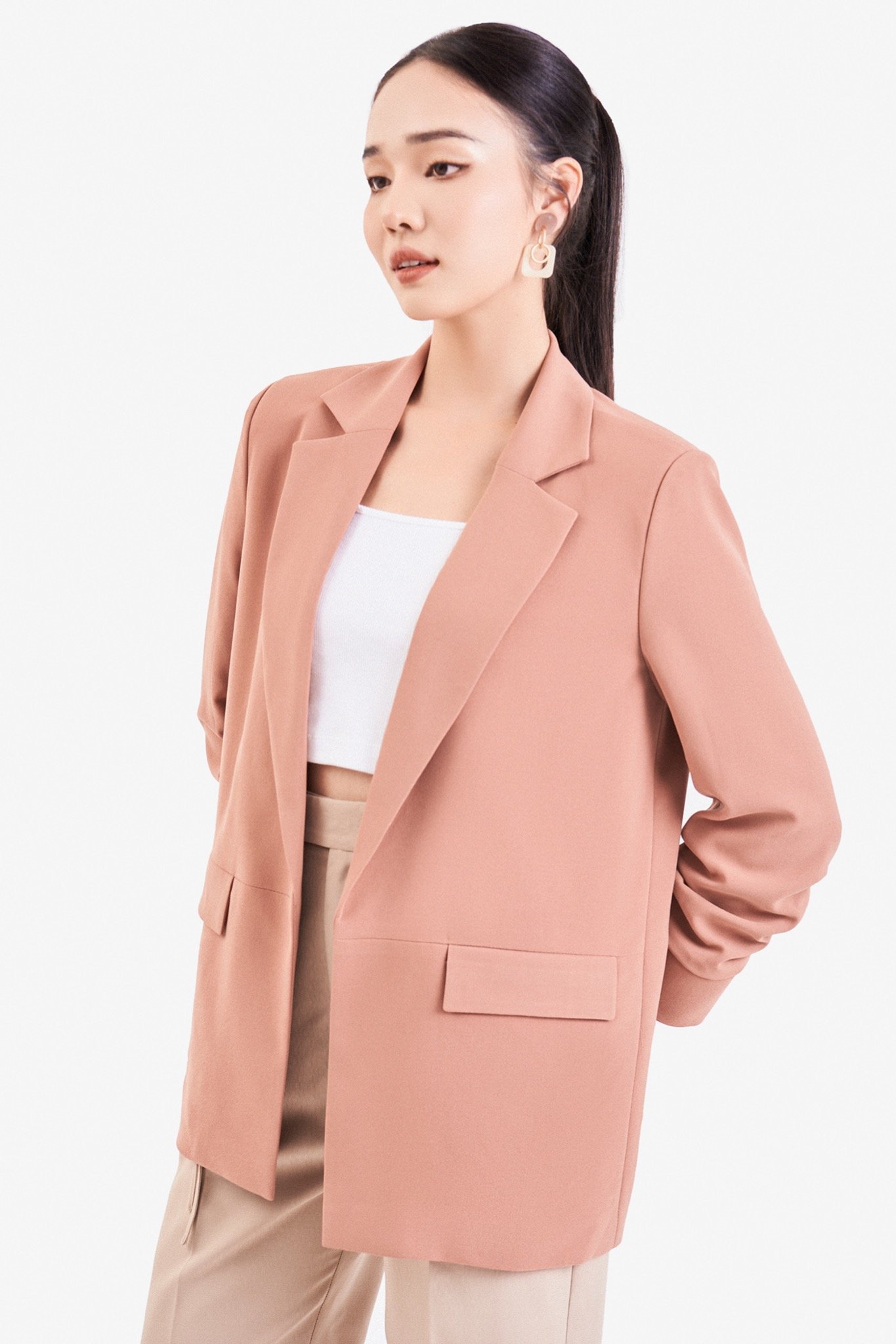 Áo blazer nhún xắn tay cách điệu