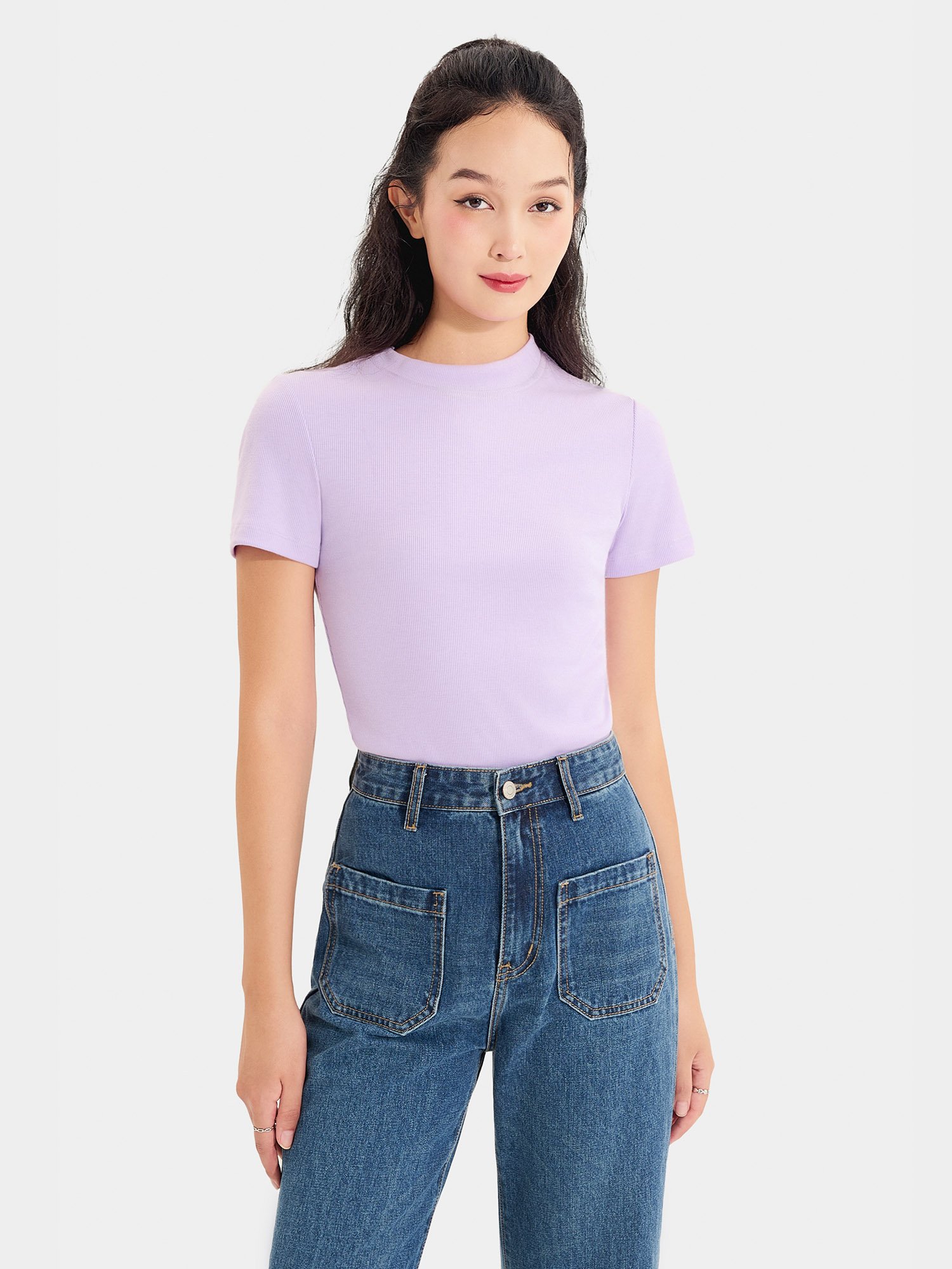 Áo Thun gân form ôm tay ngắn