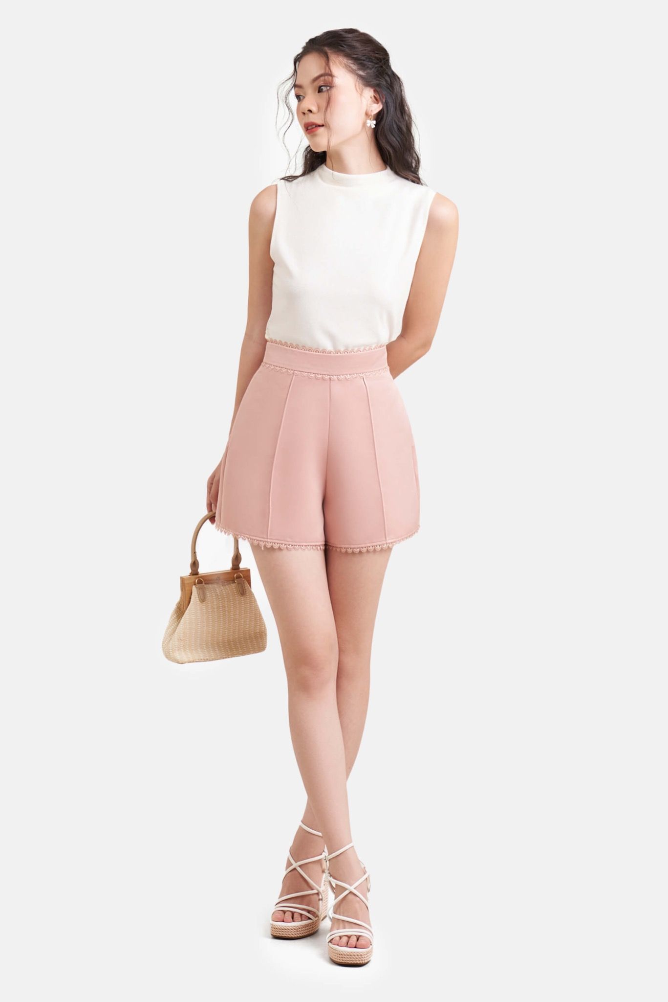  Áo thun sát nách cổ lọ 