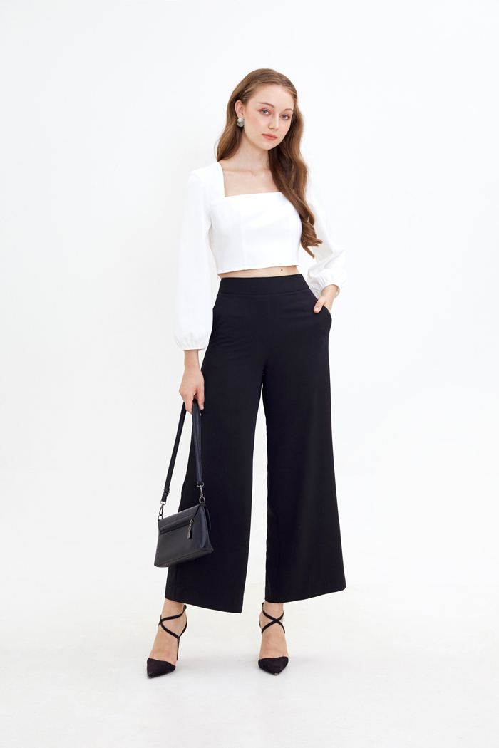Áo croptop cổ vuông smocking lưng