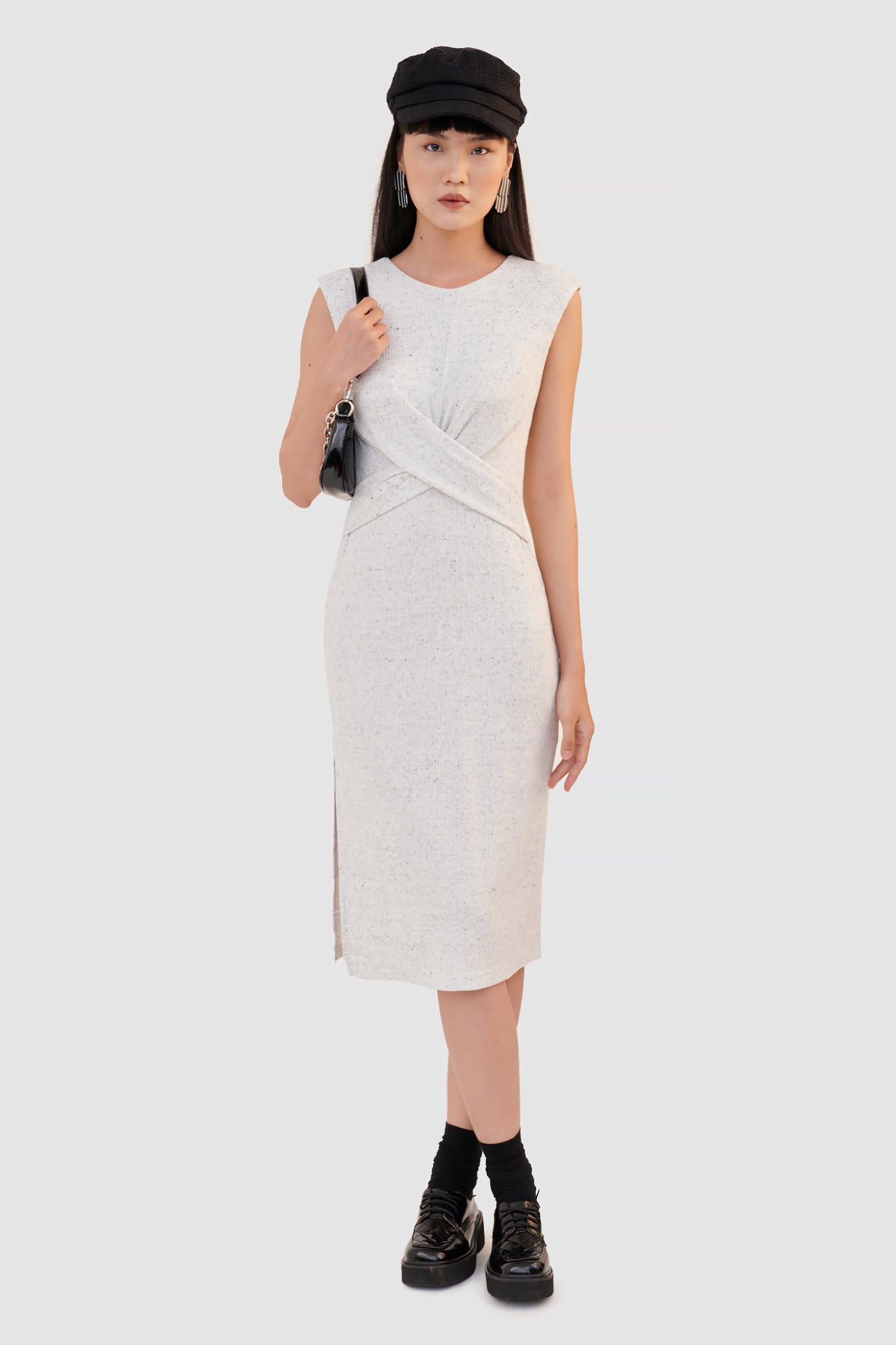 Đầm knit sát nách nhấn eo