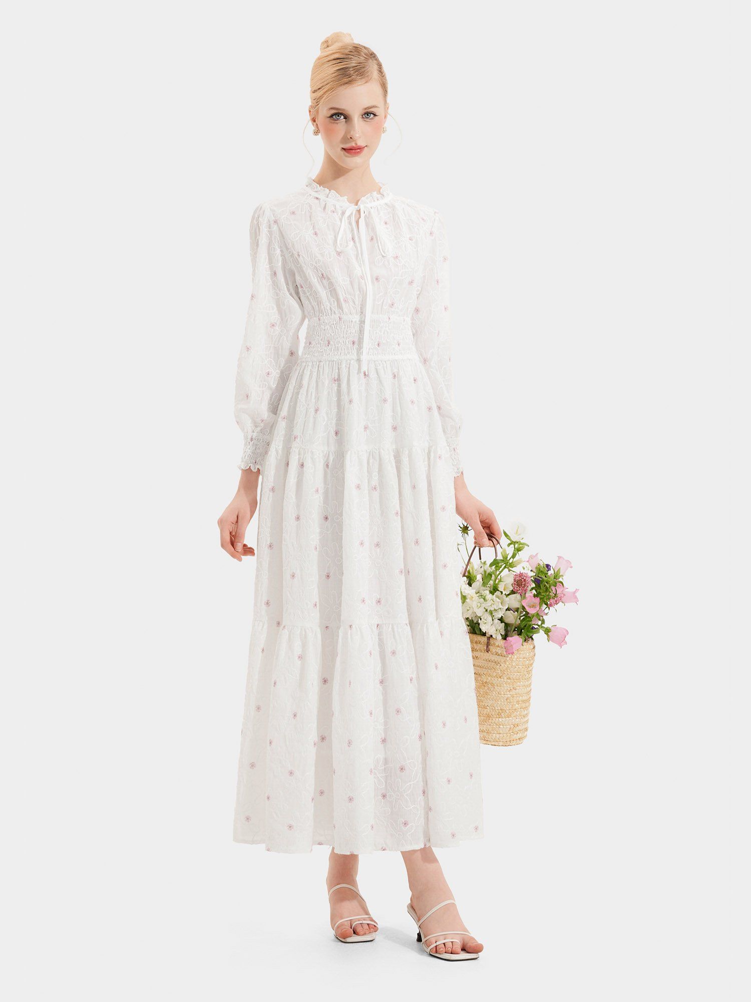 Đầm midi thêu hoa tay dài smocking eo và tay 