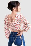  Áo croptop tay dài smocking lưng họa tiết hoa 