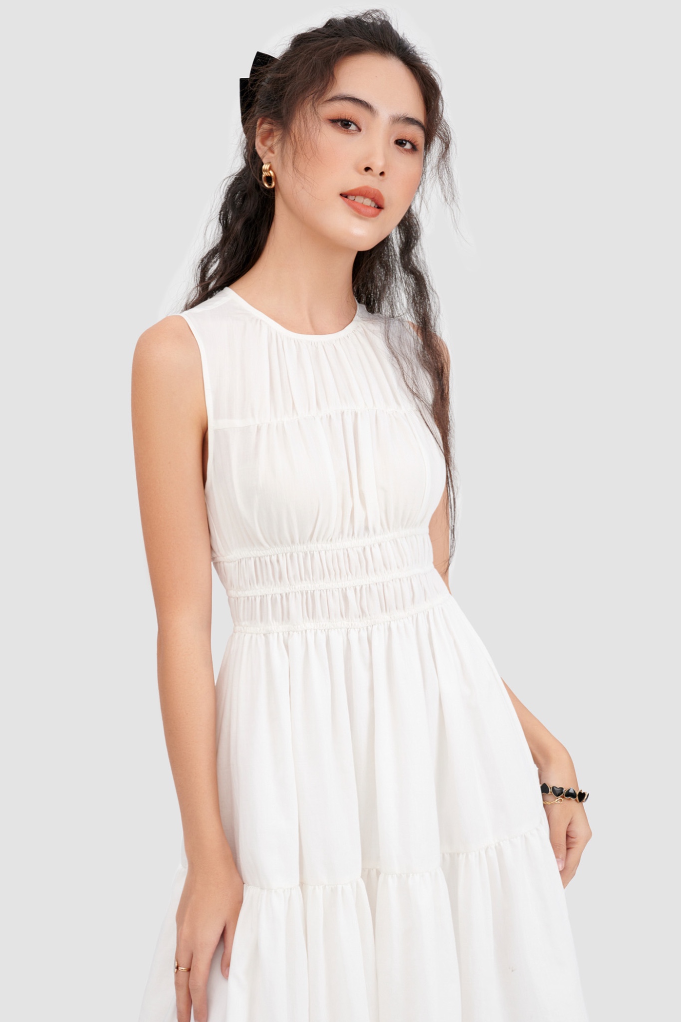 Đầm sát nách rút nhún midi 2 tầng