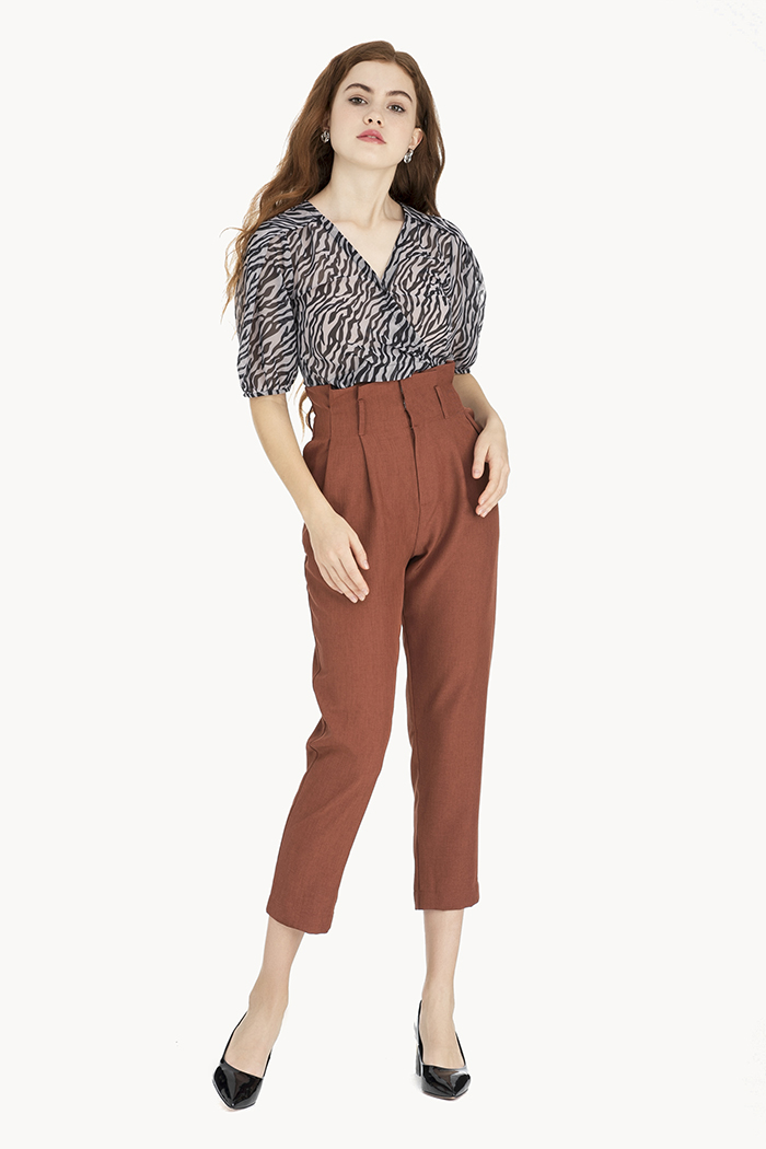 Áo croptop đắp chéo hoạ tiết zebra
