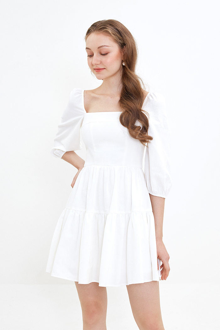Đầm linen cổ vuông tay lở