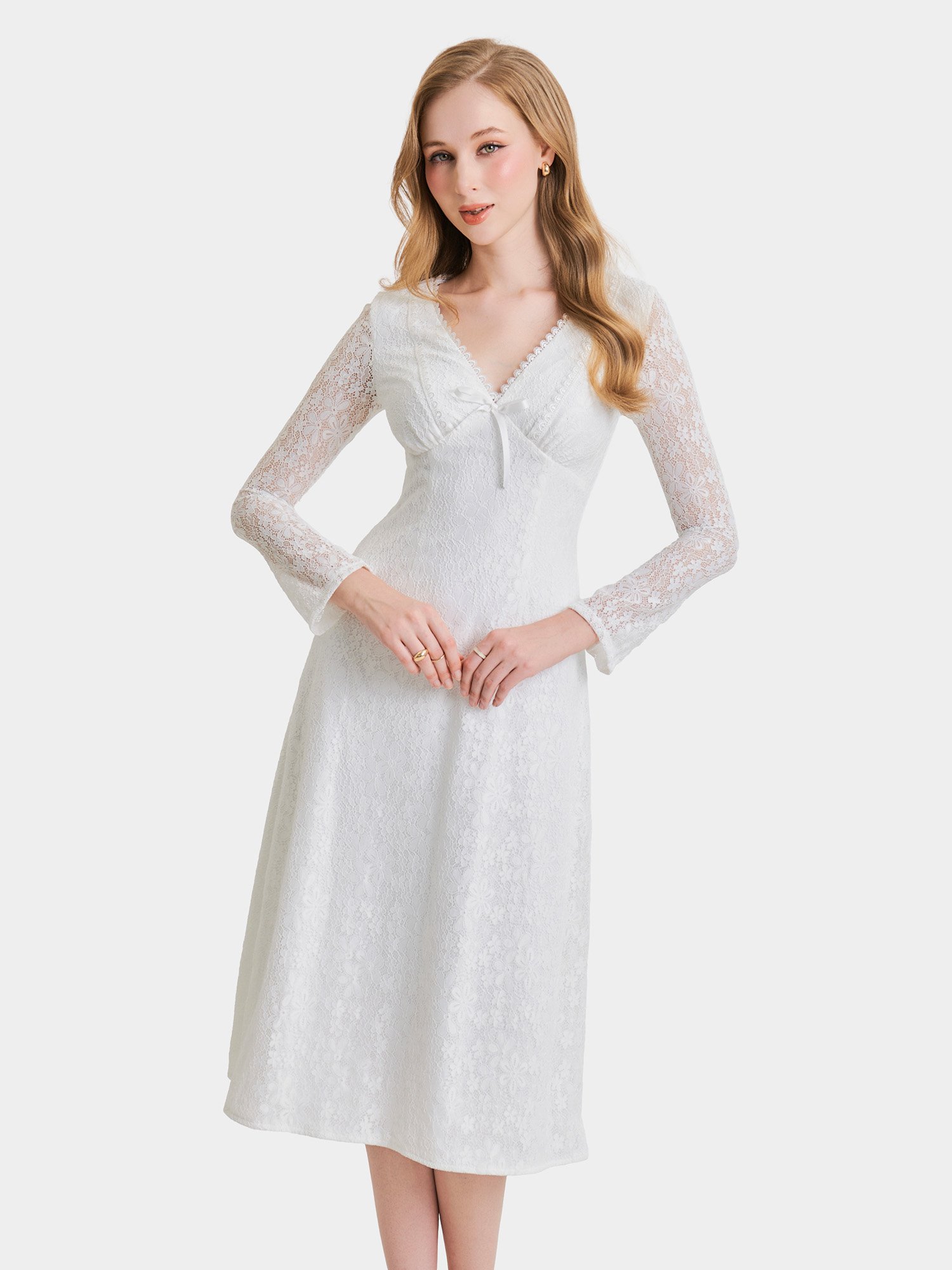 Đầm ren midi tay dài cổ tim đính nơ cổ