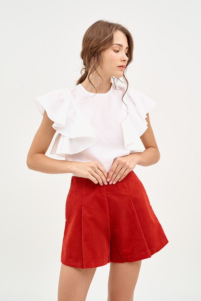 Áo linen mỏng cổ tròn nhấn bèo tay
