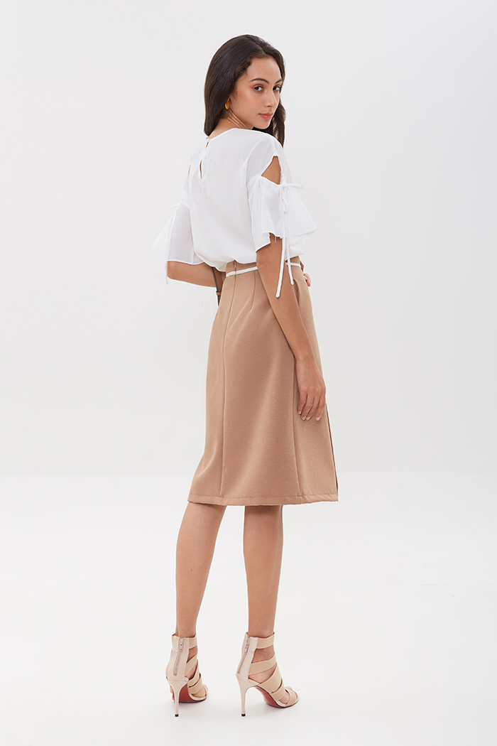 Áo cổ tròn cutout rút dây tay