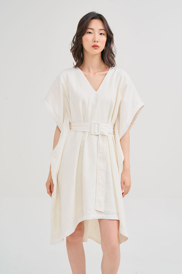 Đầm linen viền ren oversize thắt nịch