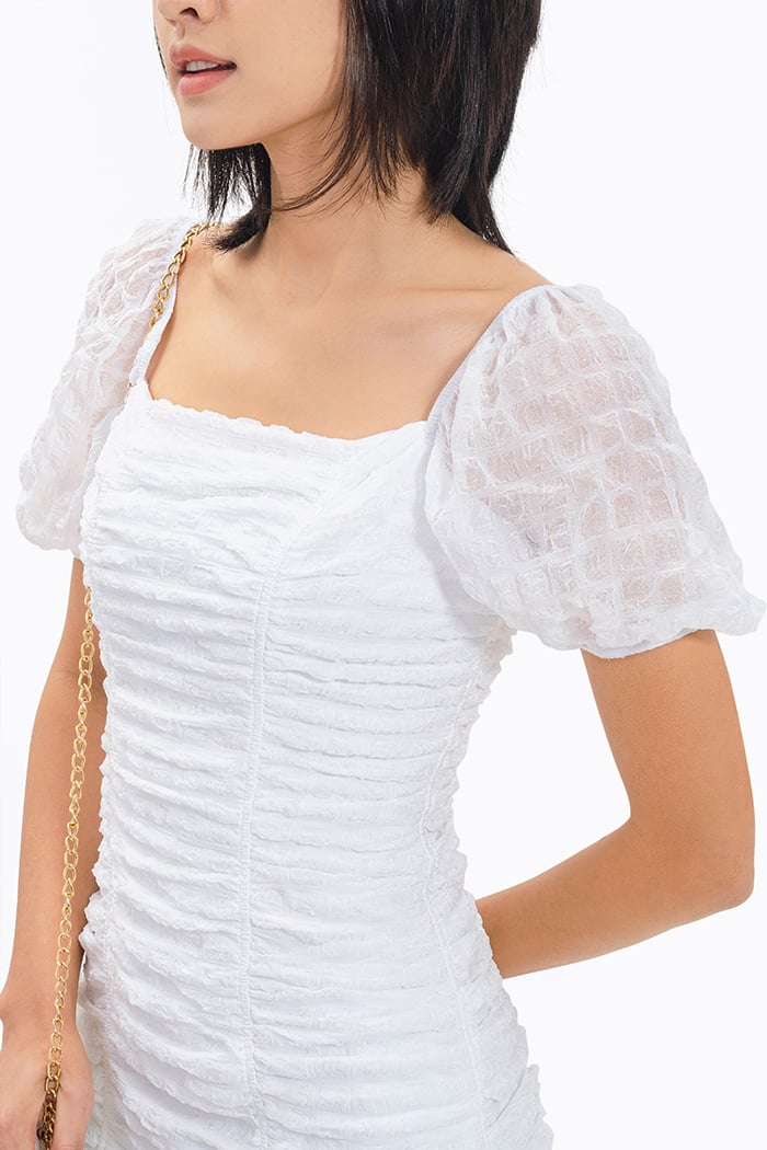 Đầm ôm body cổ vuông xốp