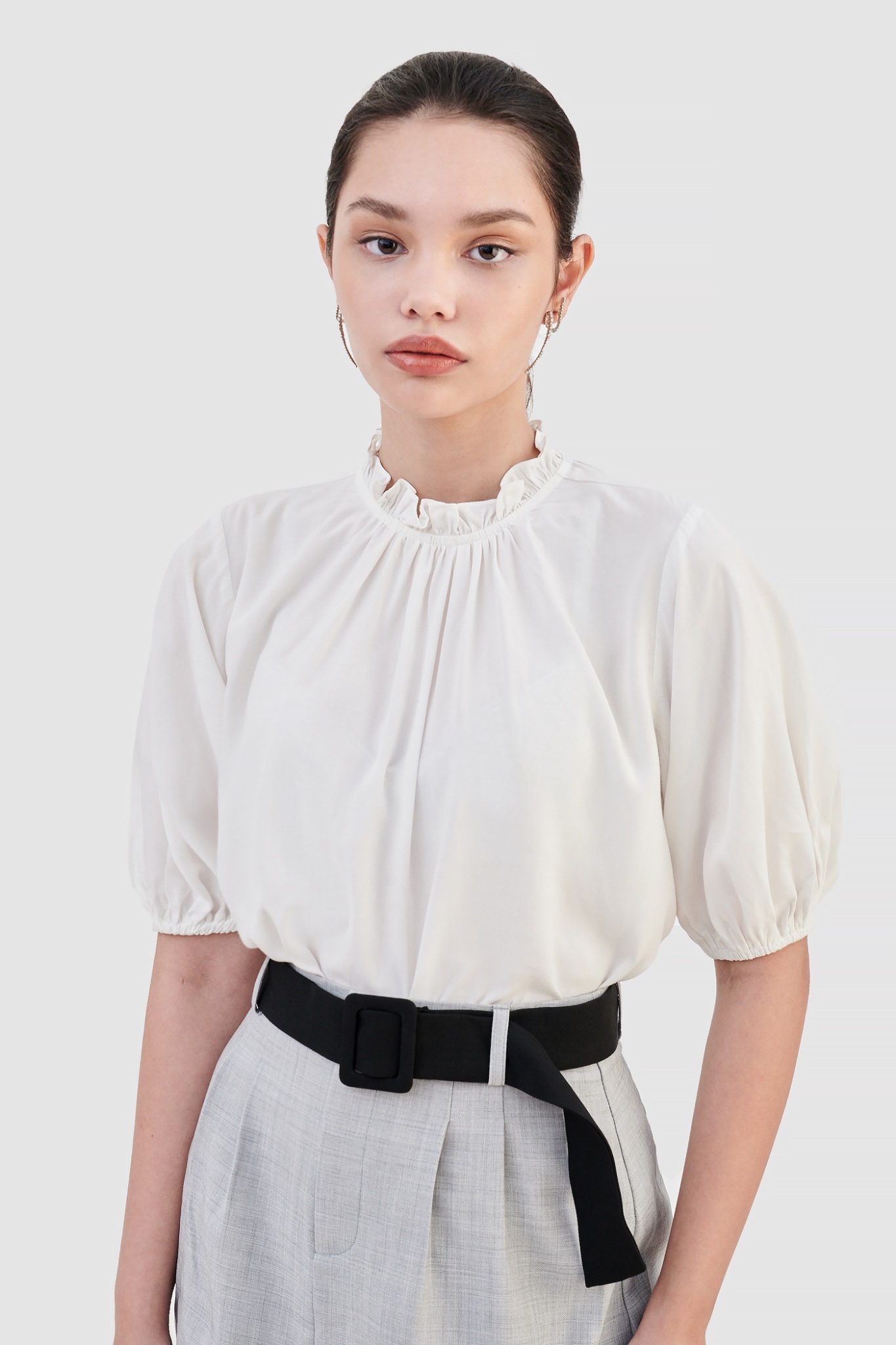 Áo kiểu bèo cổ form suông