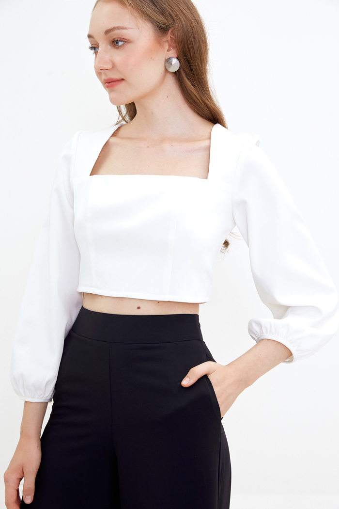 Áo croptop cổ vuông smocking lưng