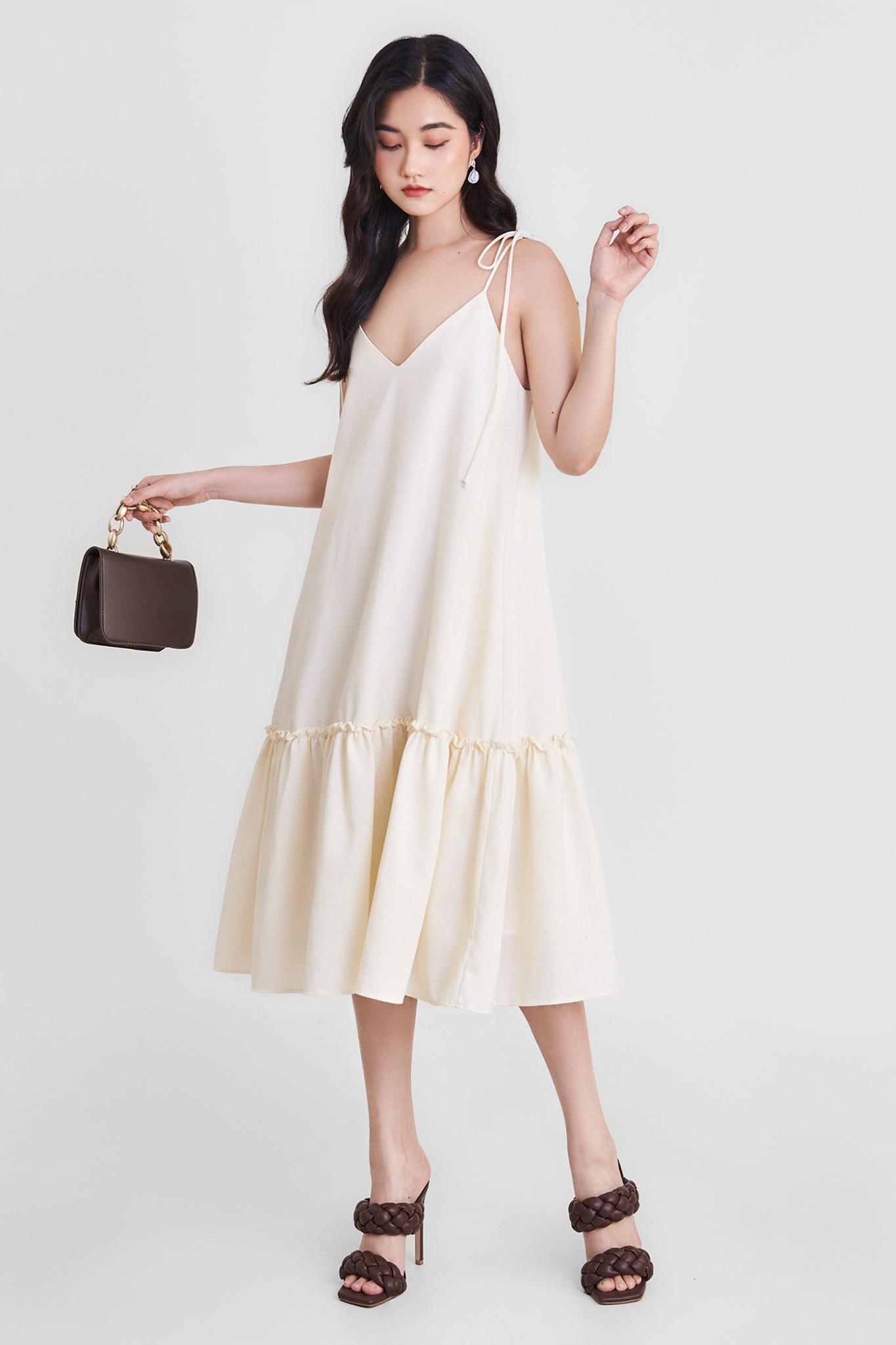 Đầm 2 dây midi linen hạ eo