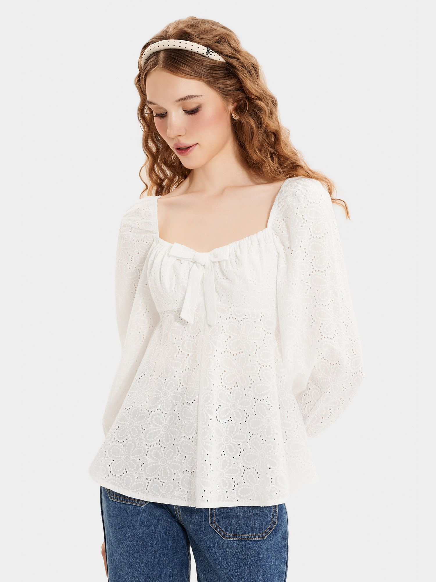  Áo kiểu babydoll thêu hoa tay dài đính nơ ngực 