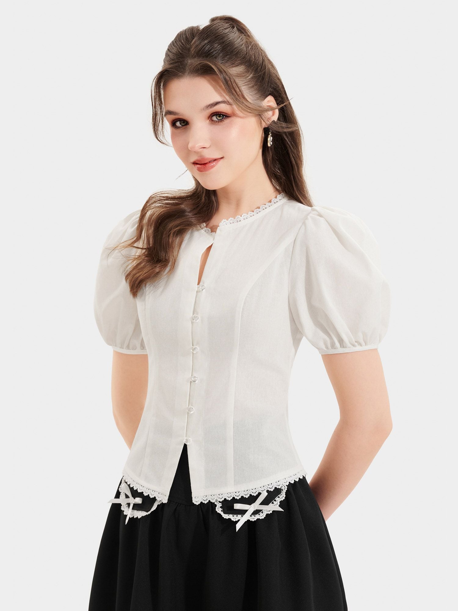  Áo decoup tay phồng cổ tròn viền ren 