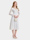  Đầm ren midi tay dài cổ tim đính nơ cổ 