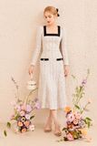  Đầm tweed midi tay dài cổ vuông 