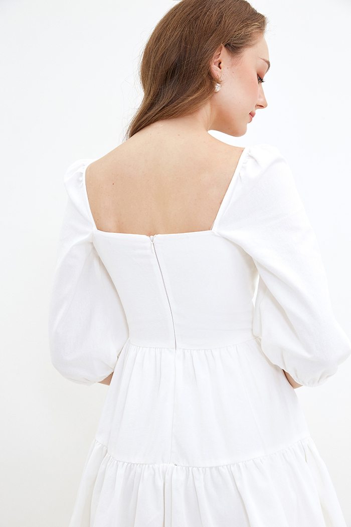 Đầm linen cổ vuông tay lở