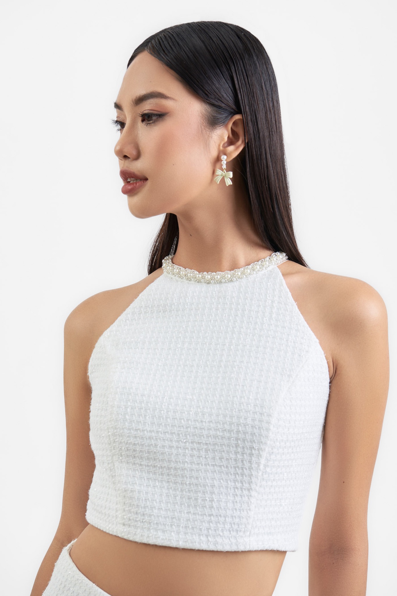 Áo tweed croptop cổ yếm phối viền ngọc trai