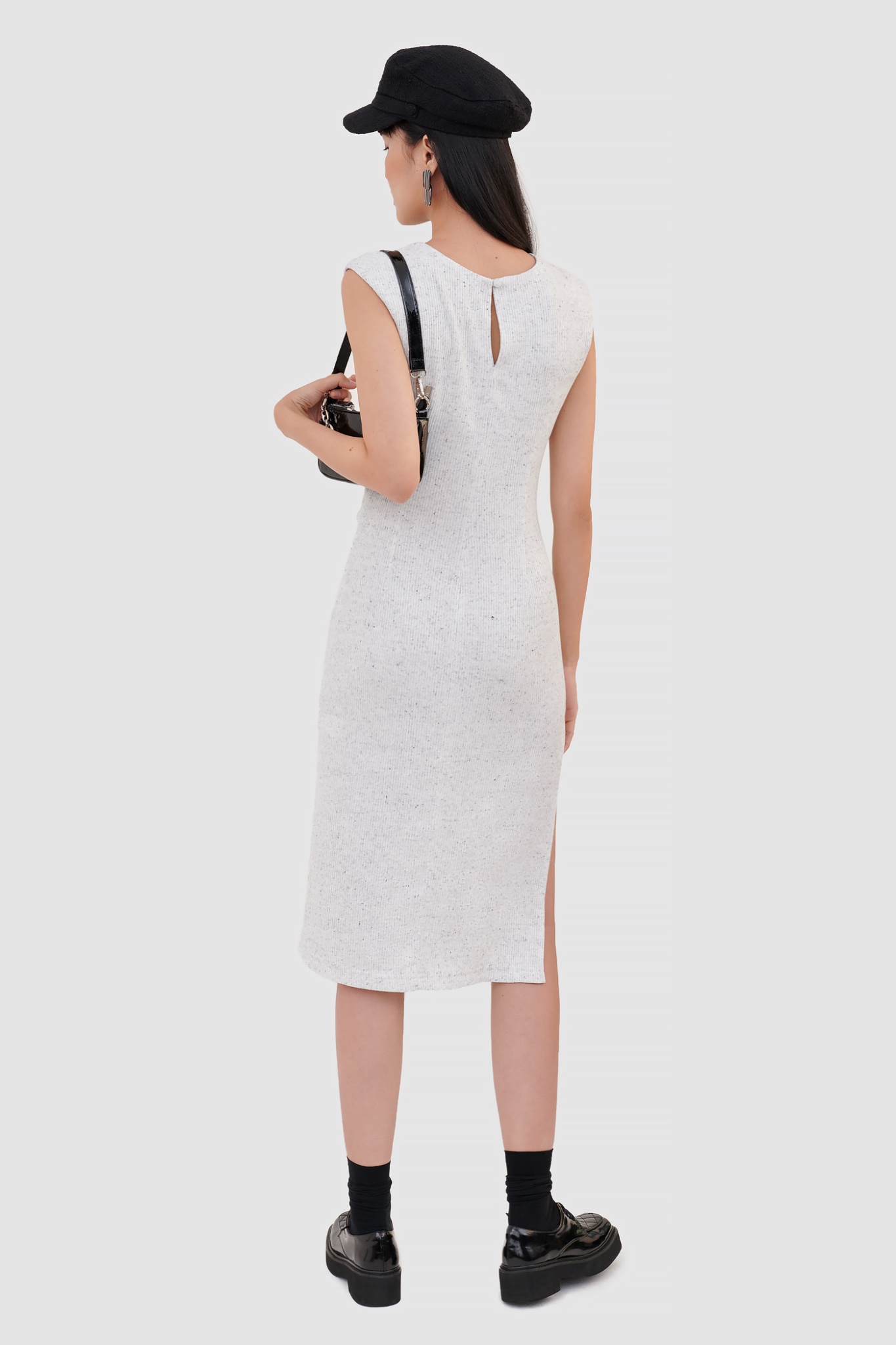 Đầm knit sát nách nhấn eo